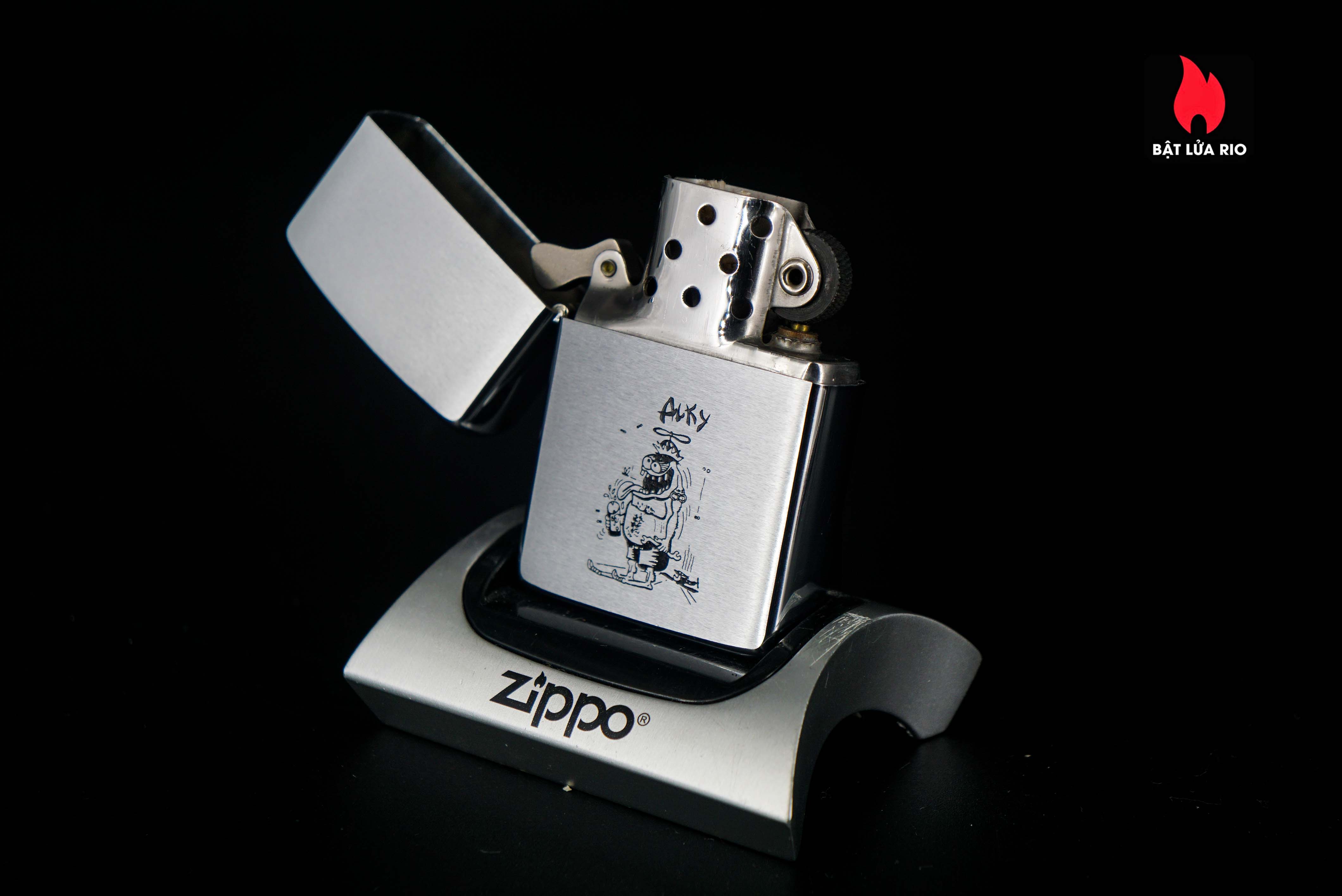Zippo Xưa 1966 – Alky 34 Zippo Xưa 1966 – Alky 2