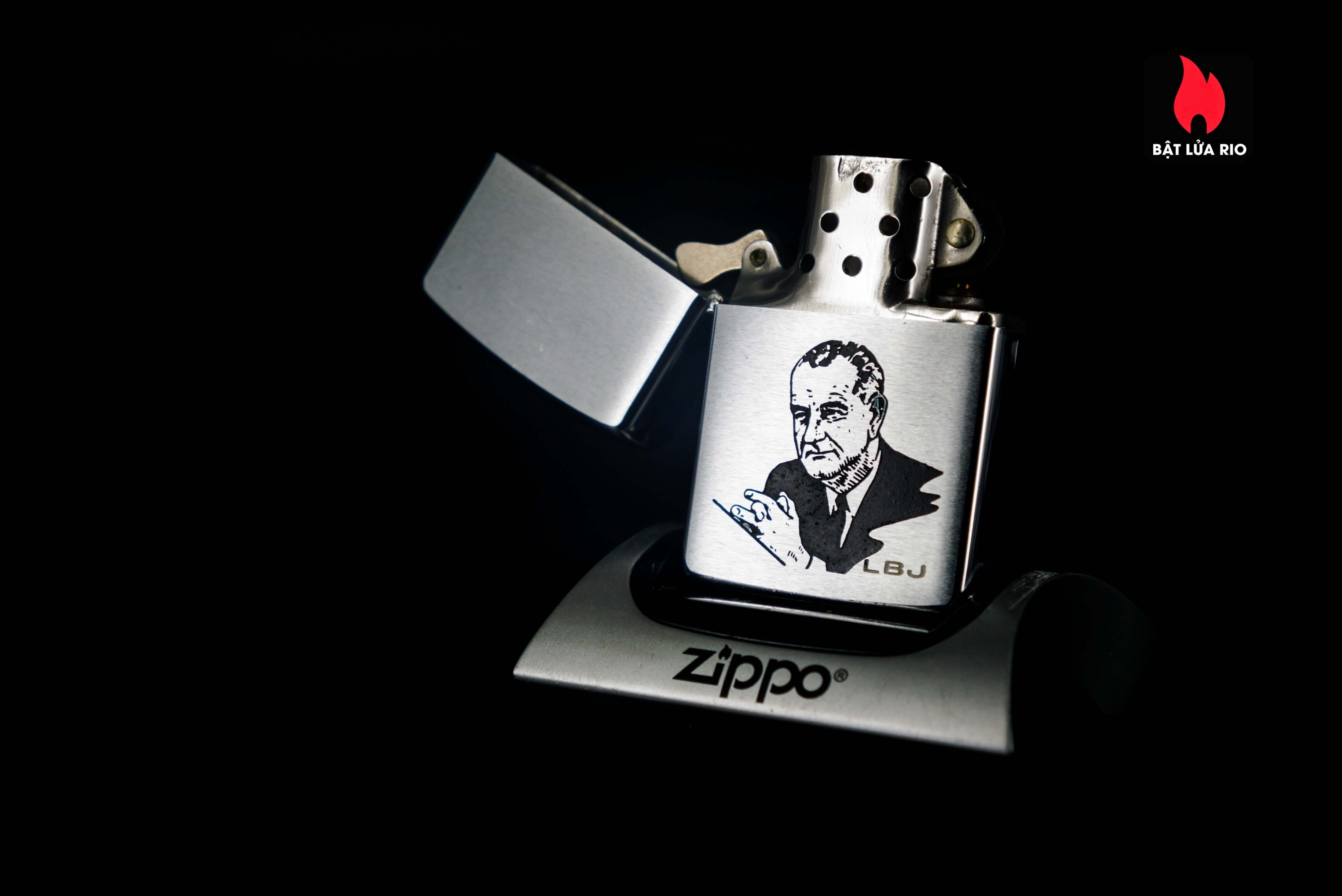 Zippo Xưa 1966 – Lyndon Baines Johnson – LBJ 49 Zippo Xưa 1966 – Lyndon Baines Johnson – LBJ 10