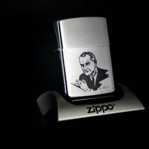 Zippo Xưa 1966 – Lyndon Baines Johnson – LBJ