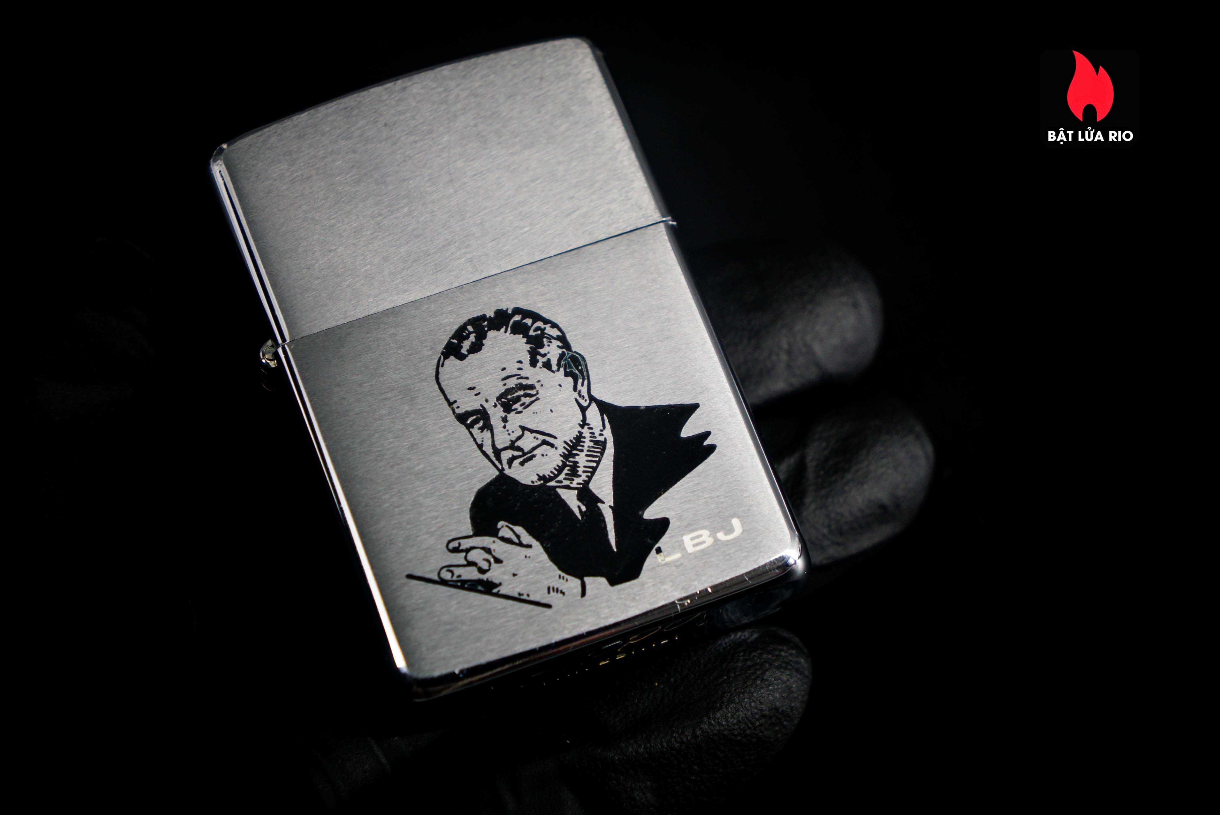 Zippo Xưa 1966 – Lyndon Baines Johnson – LBJ 53 Zippo Xưa 1966 – Lyndon Baines Johnson – LBJ 7