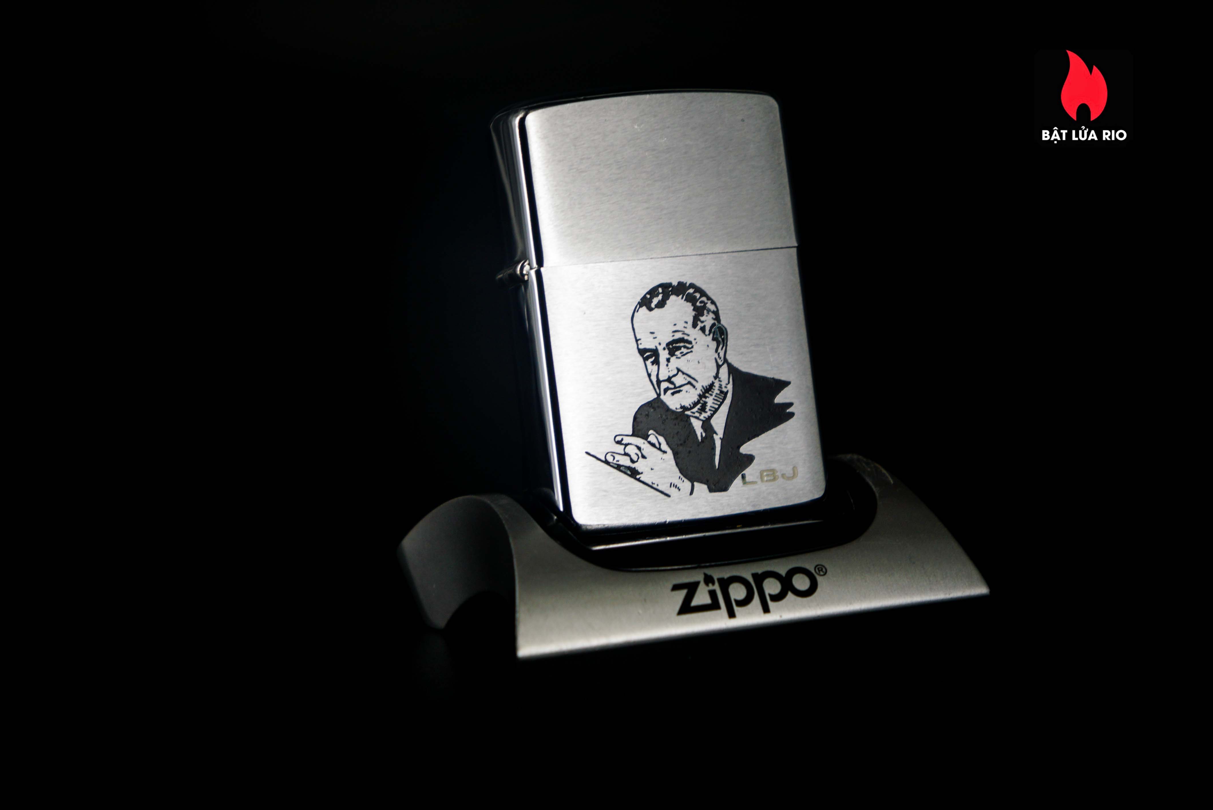 Zippo Xưa 1966 – Lyndon Baines Johnson – LBJ 46 Zippo Xưa 1966 – Lyndon Baines Johnson – LBJ