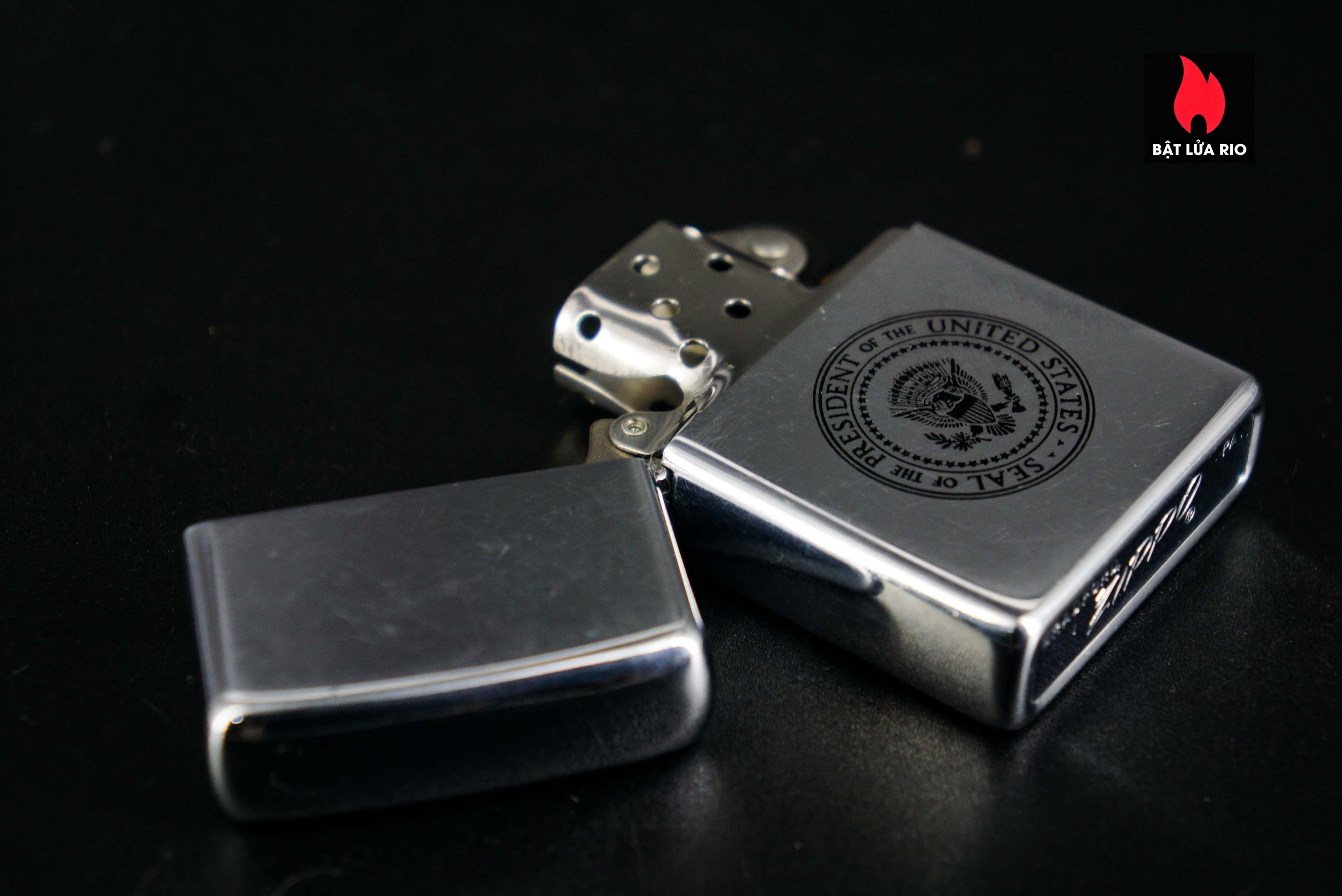 Zippo Xưa 1973 – Seal Of The President Of The United States – Army One 46 Zippo Xưa 1972 – Seal Of The President Of The United States – Army One 12