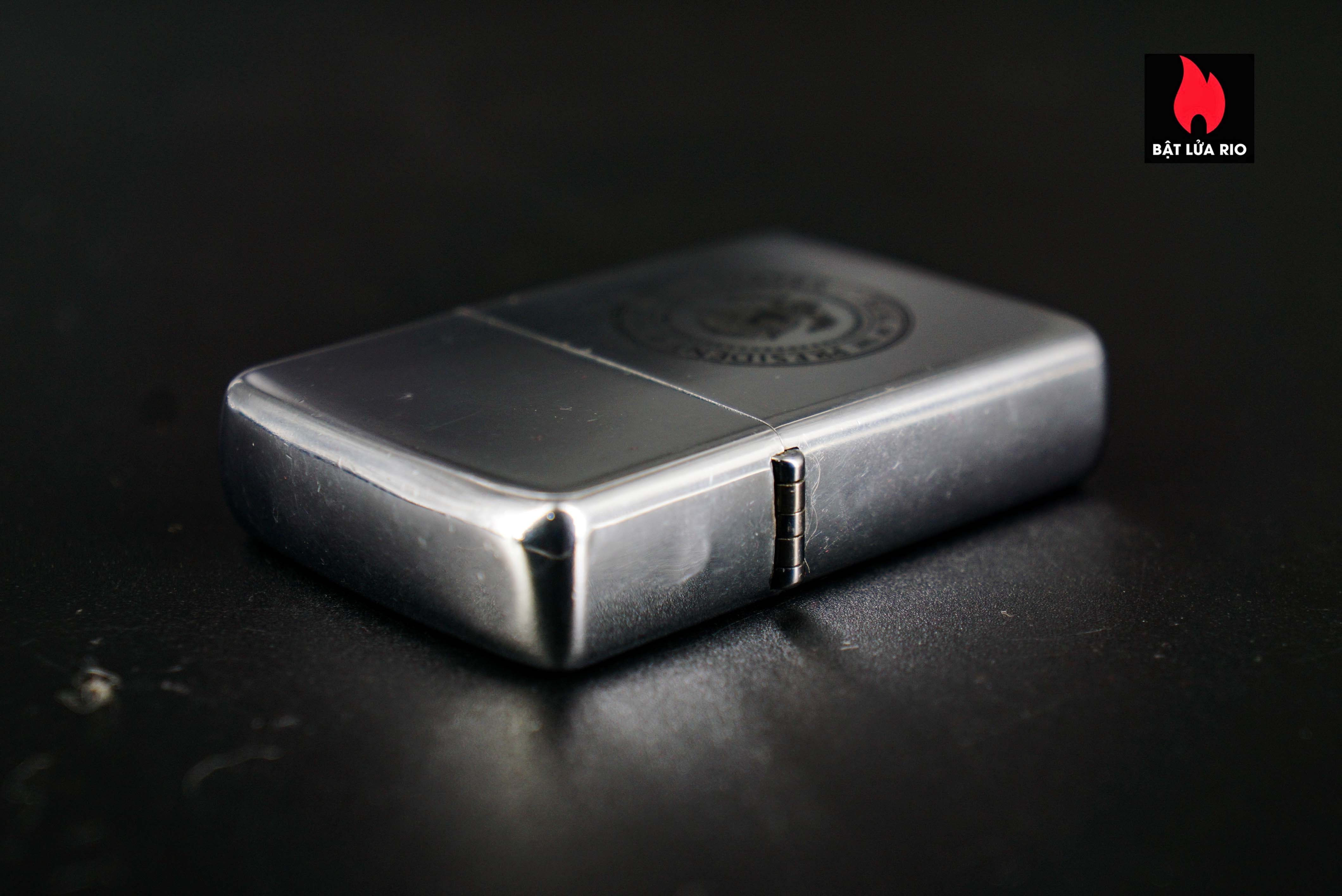 Zippo Xưa 1973 – Seal Of The President Of The United States – Army One 48 Zippo Xưa 1972 – Seal Of The President Of The United States – Army One 14