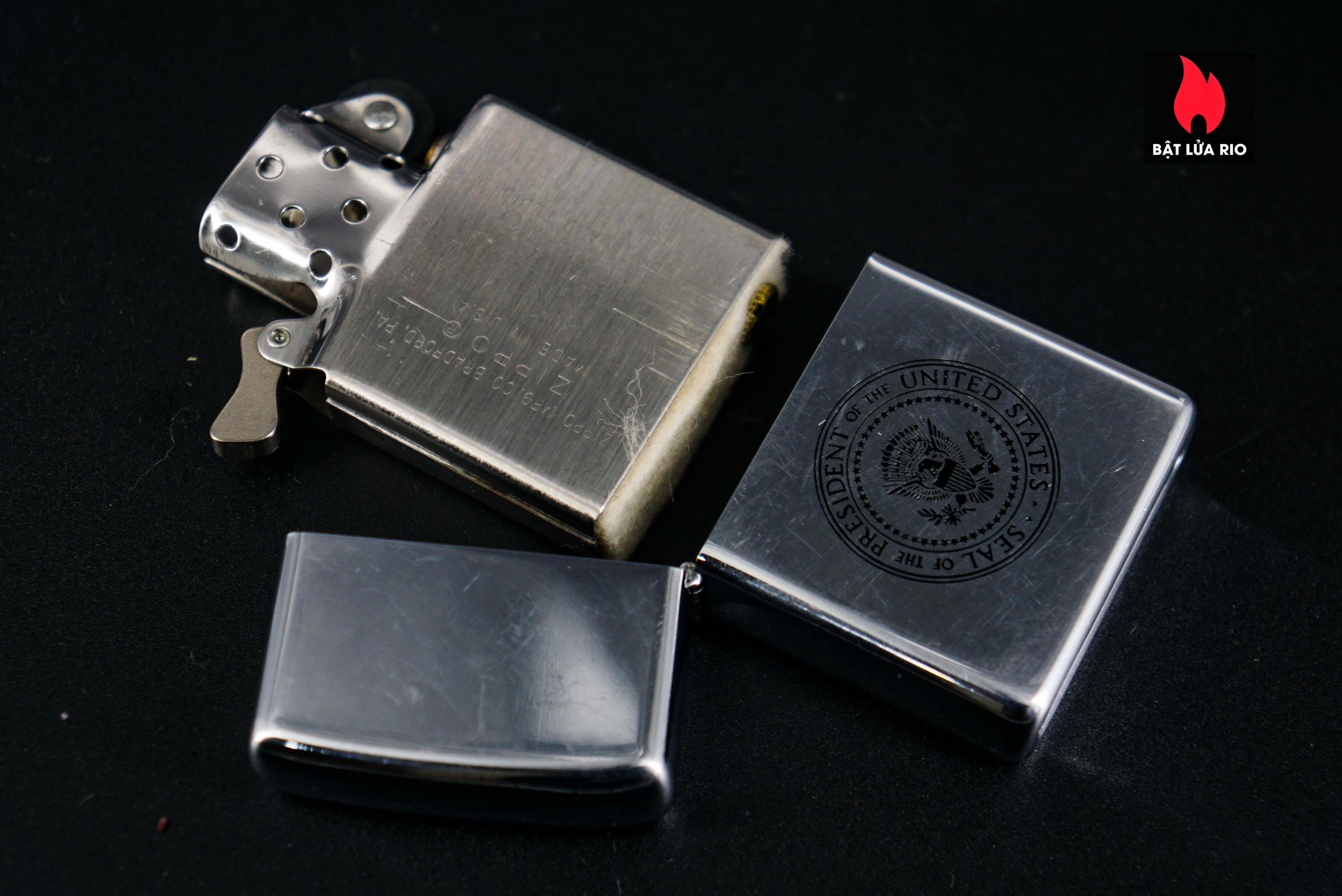 Zippo Xưa 1973 – Seal Of The President Of The United States – Army One 37 Zippo Xưa 1972 – Seal Of The President Of The United States – Army One 4