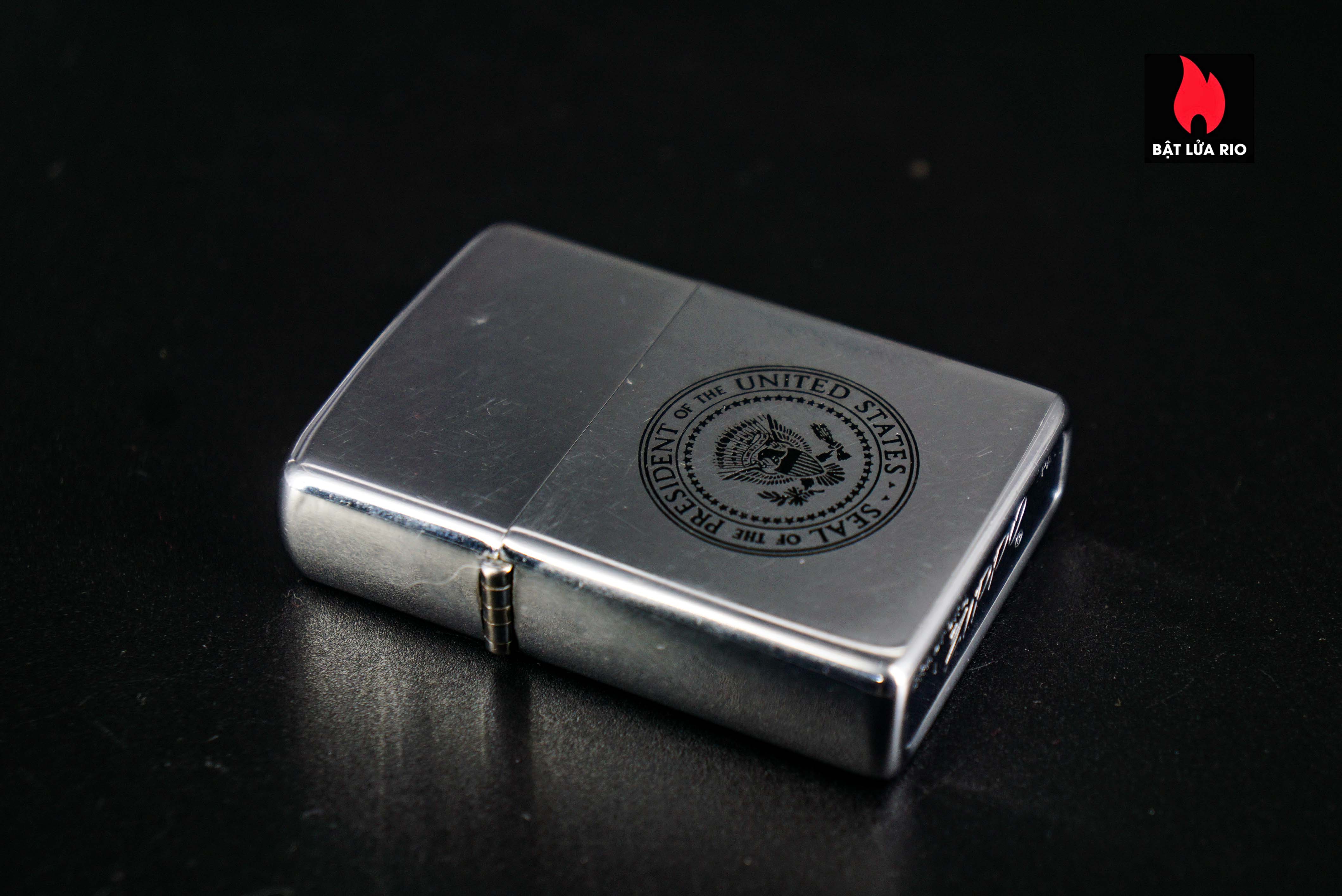 Zippo Xưa 1973 – Seal Of The President Of The United States – Army One 44 Zippo Xưa 1972 – Seal Of The President Of The United States – Army One 9