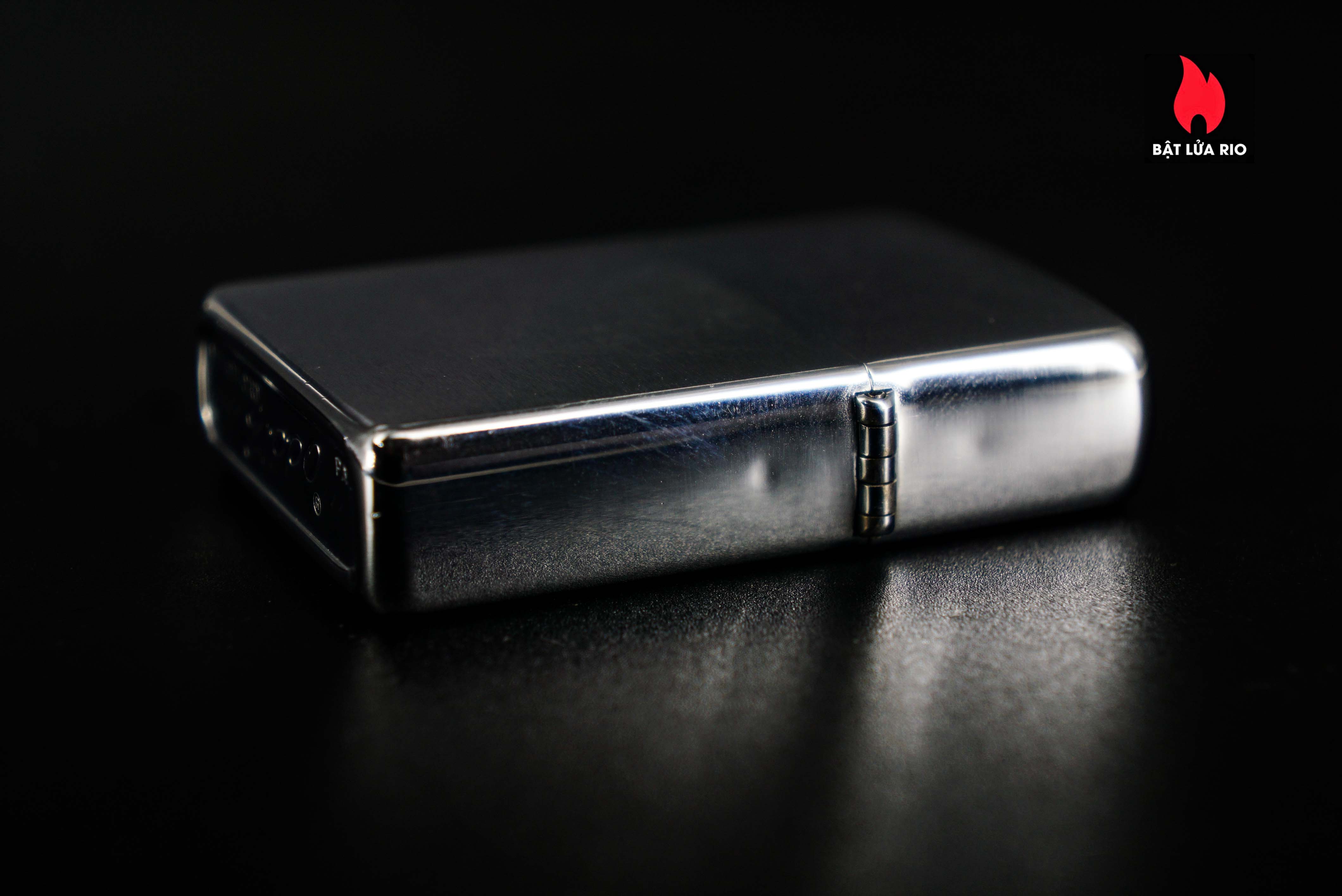 Zippo Xưa 1975 – United States Marine Corps – Paris Detachment 29 Zippo Xưa 1975 – United States Marine Corps – Paris Detachment 12