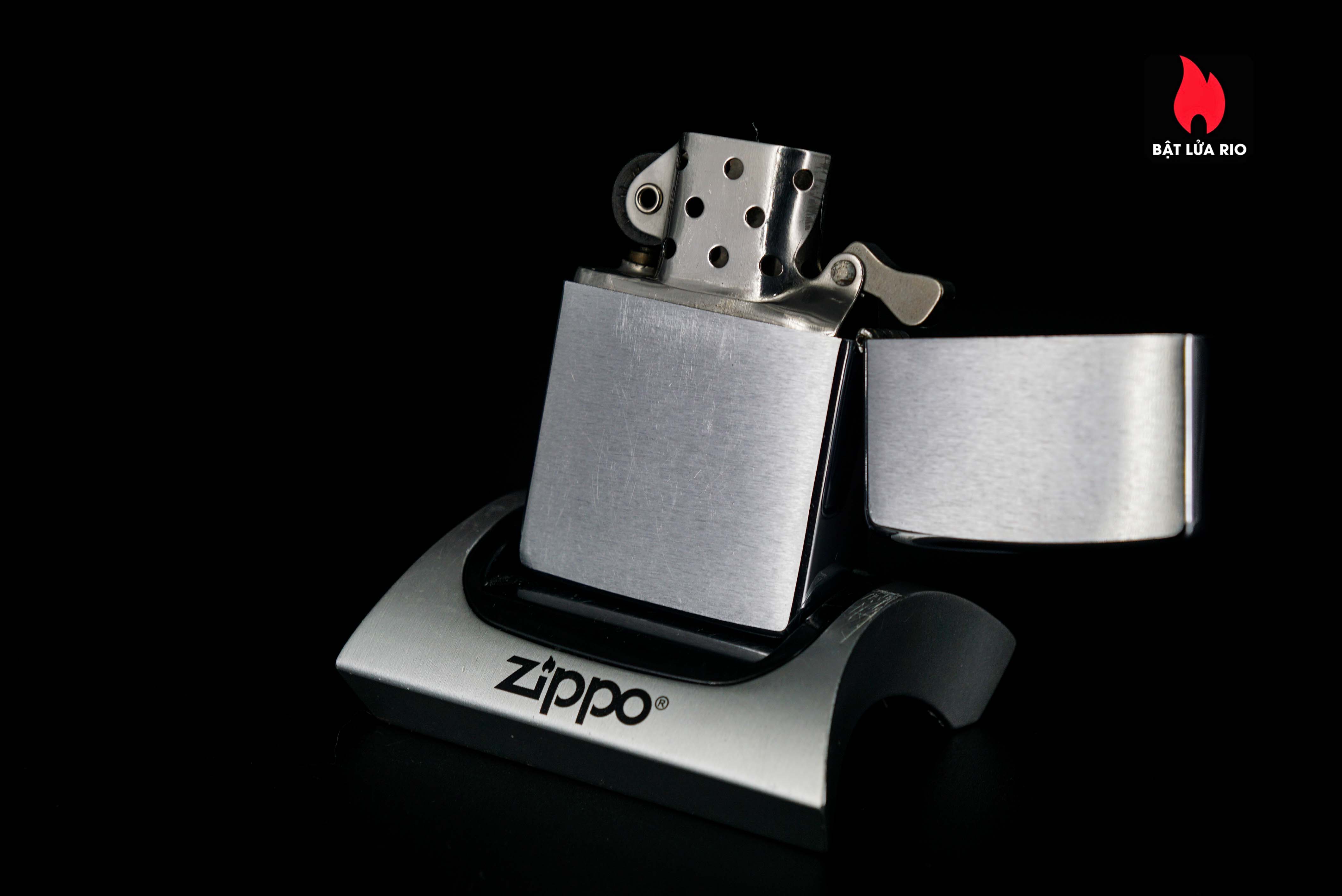 Zippo Xưa 1975 – United States Marine Corps – Paris Detachment 35 Zippo Xưa 1975 – United States Marine Corps – Paris Detachment 7