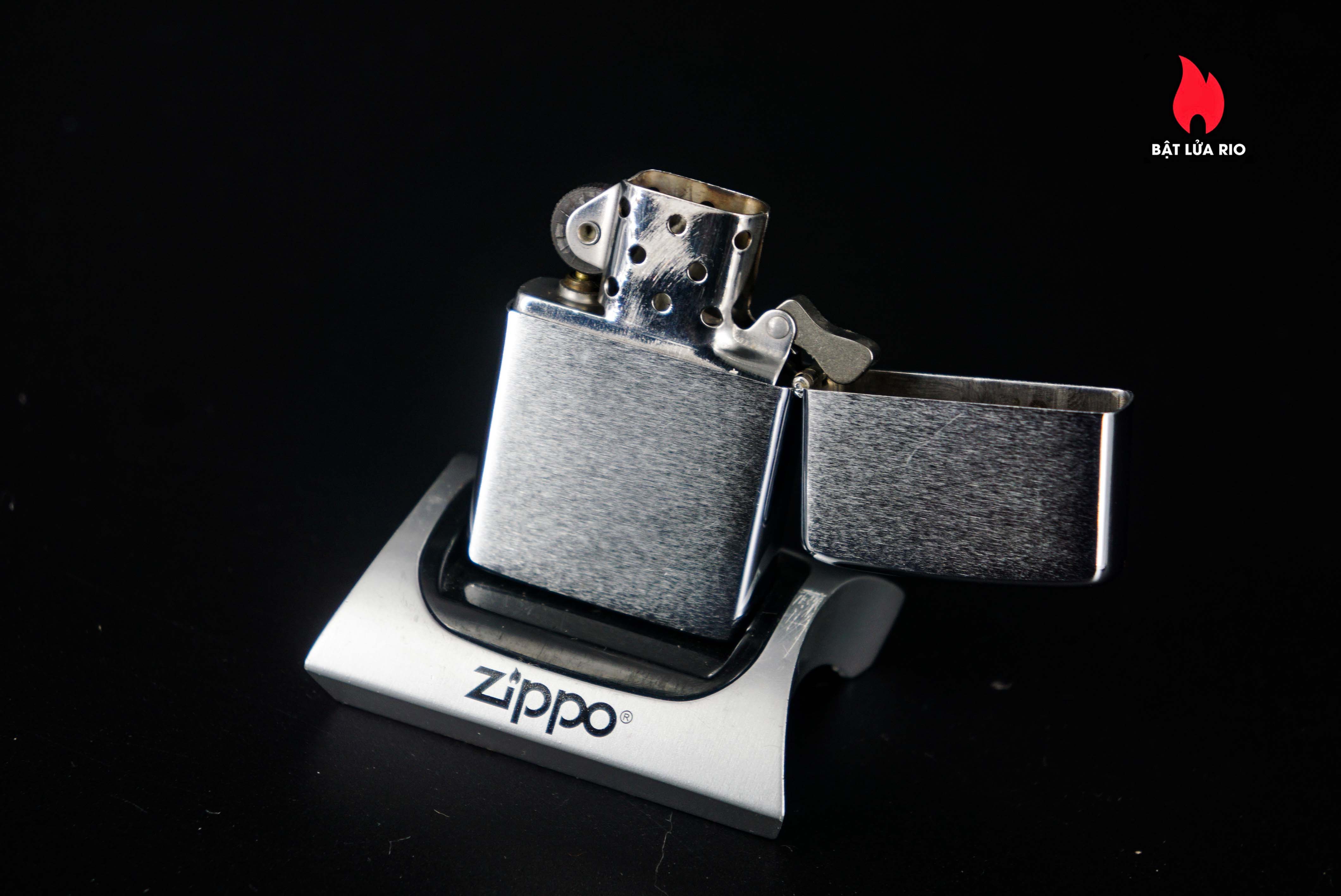 Zippo Xưa 1979 – Walt Disney Productions 33 Zippo Xưa 1979 – Walt Disney Productions 2