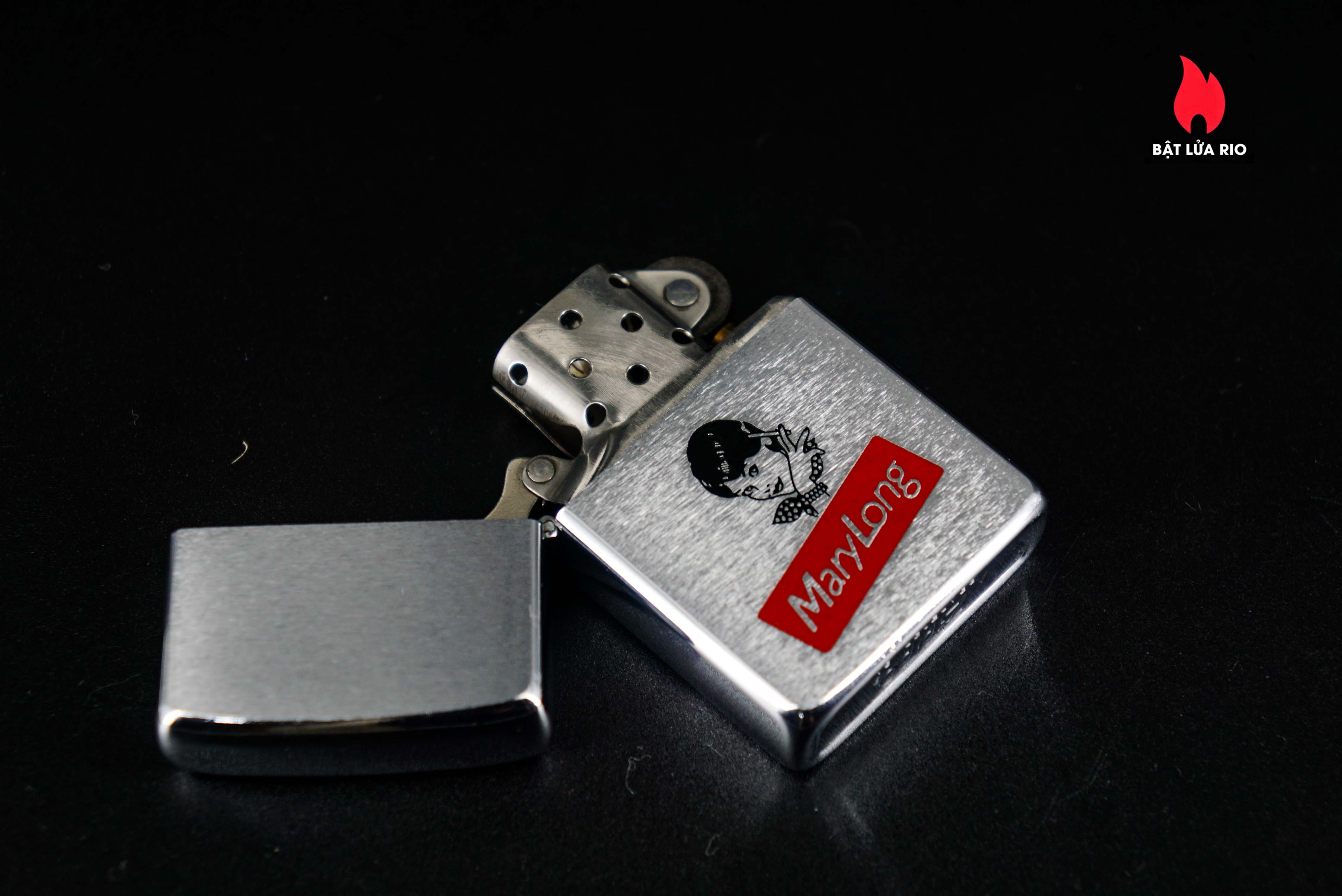 Zippo Xưa 1981 – Mary Long 25 Zippo Xưa 1981 – Mary Long 2