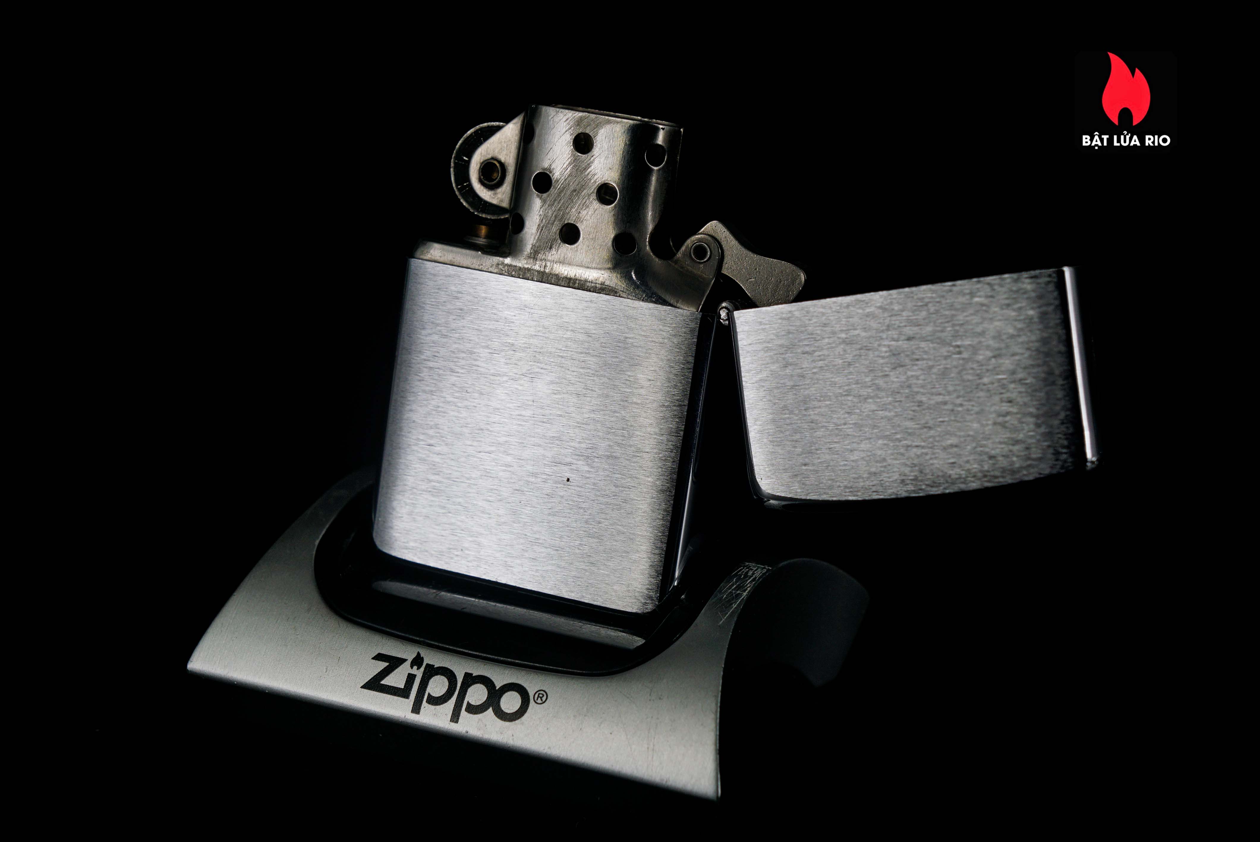 Zippo Xưa 1981 – Mary Long 32 Zippo Xưa 1981 – Mary Long 7