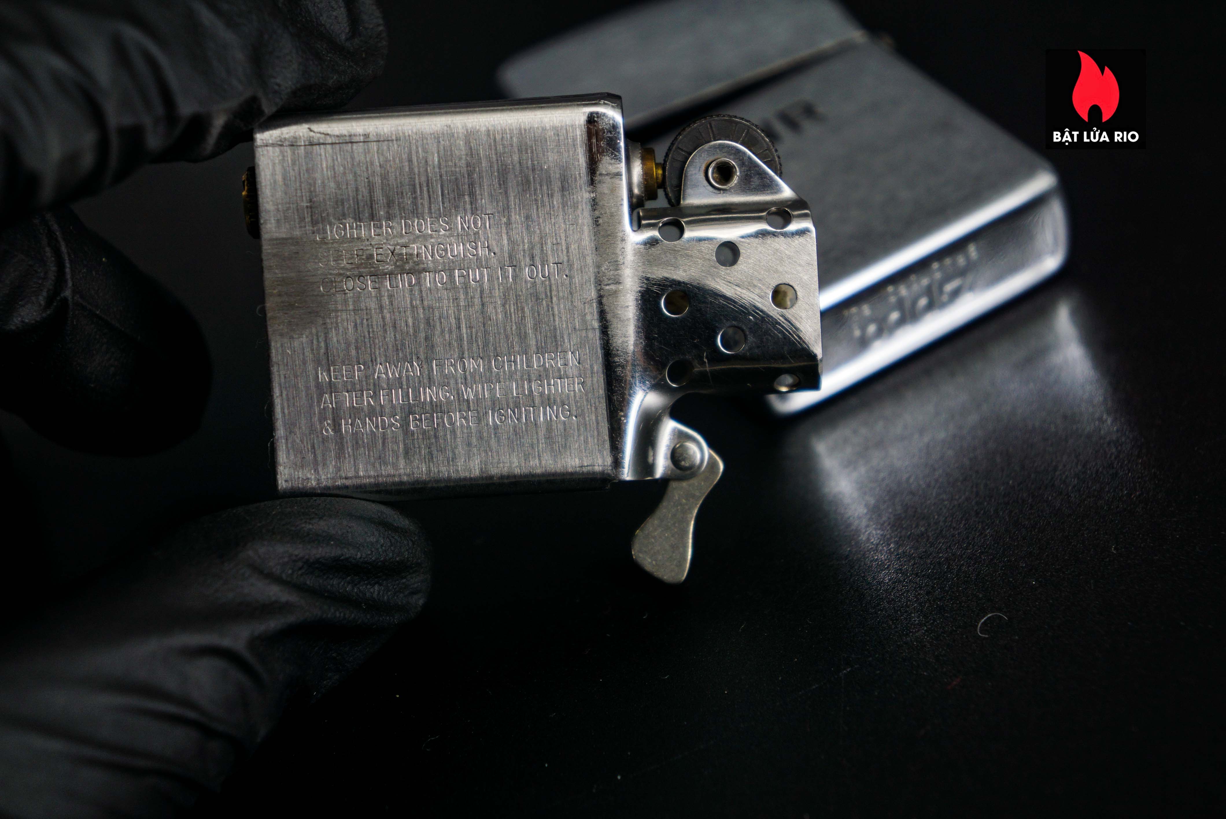 Zippo Xưa 1982 – 100 Squadron Groundcrew 6