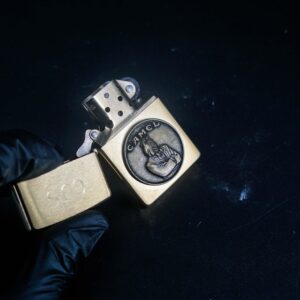 Zippo Chu Niên 1932 – 1992 – Camel Beast Medallion – Đồng Nguyên Khối – CJS 13