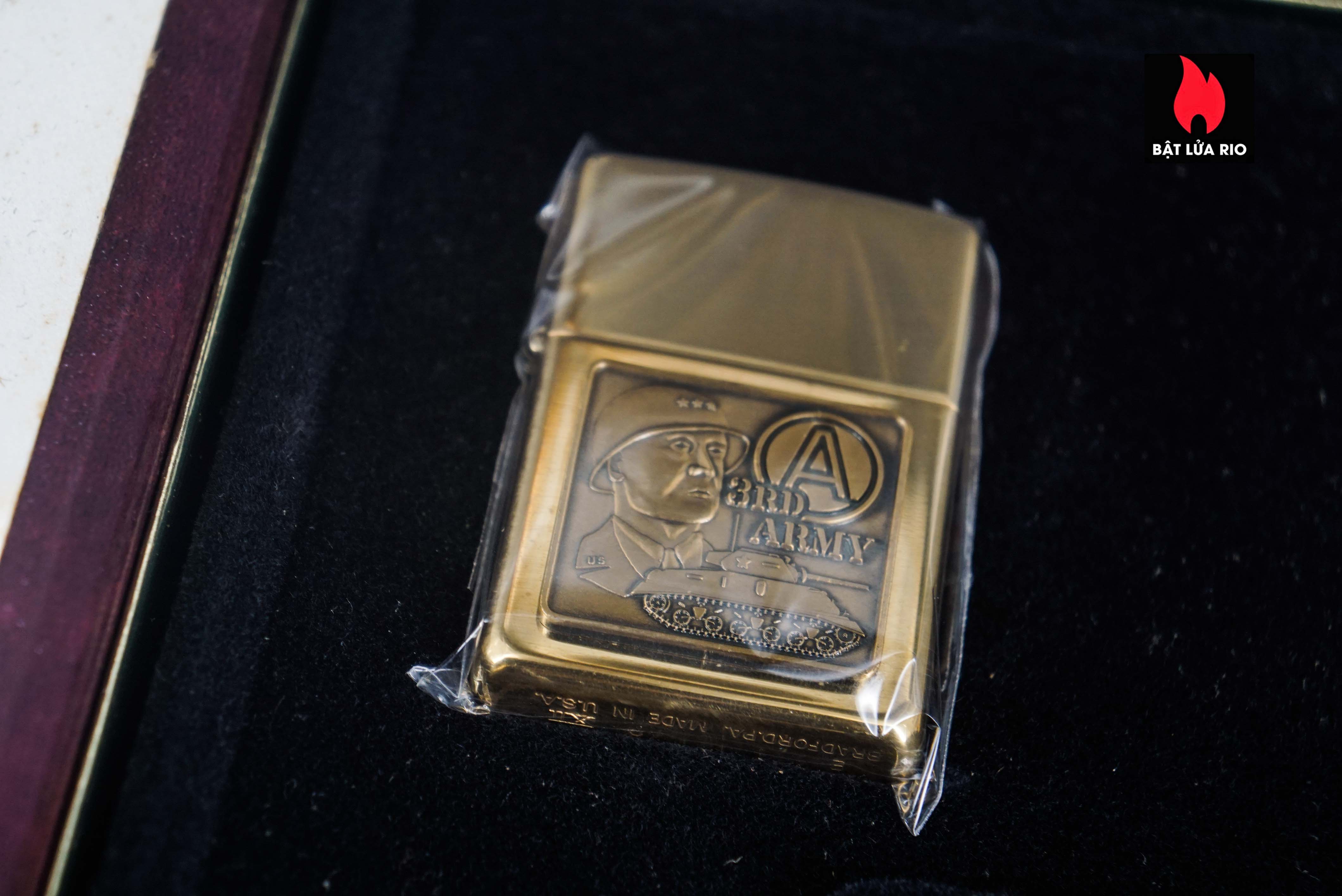 Set Zippo 1996 – World War II – Limited Edition Vol 2 – Limited 5930/25000 18