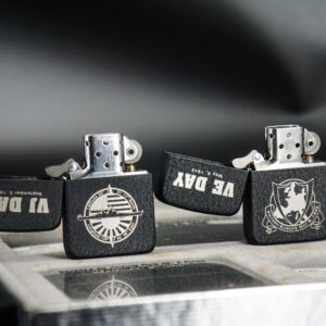 Set Zippo 2005 – Victory in Europe & Japan – WWII VE DAY & VJ DAY – 60th Anniversary – Limited 3539/5000 13