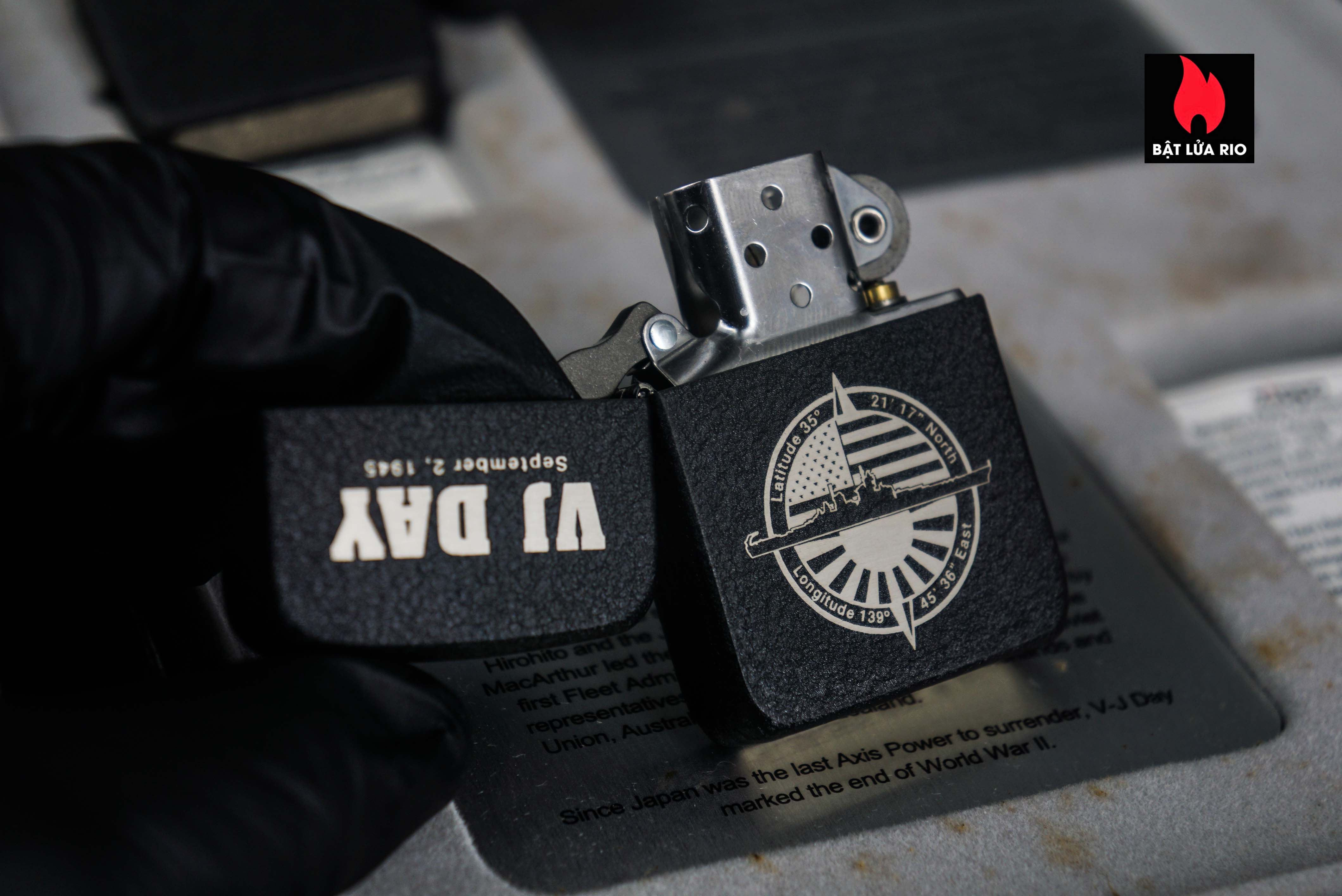 Set Zippo 2005 – Victory in Europe & Japan – WWII VE DAY & VJ DAY – 60th Anniversary – Limited 3539/5000 19