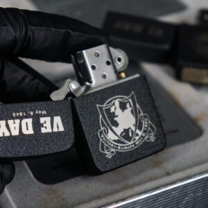 Set Zippo 2005 – Victory in Europe & Japan – WWII VE DAY & VJ DAY – 60th Anniversary – Limited 3539/5000 21