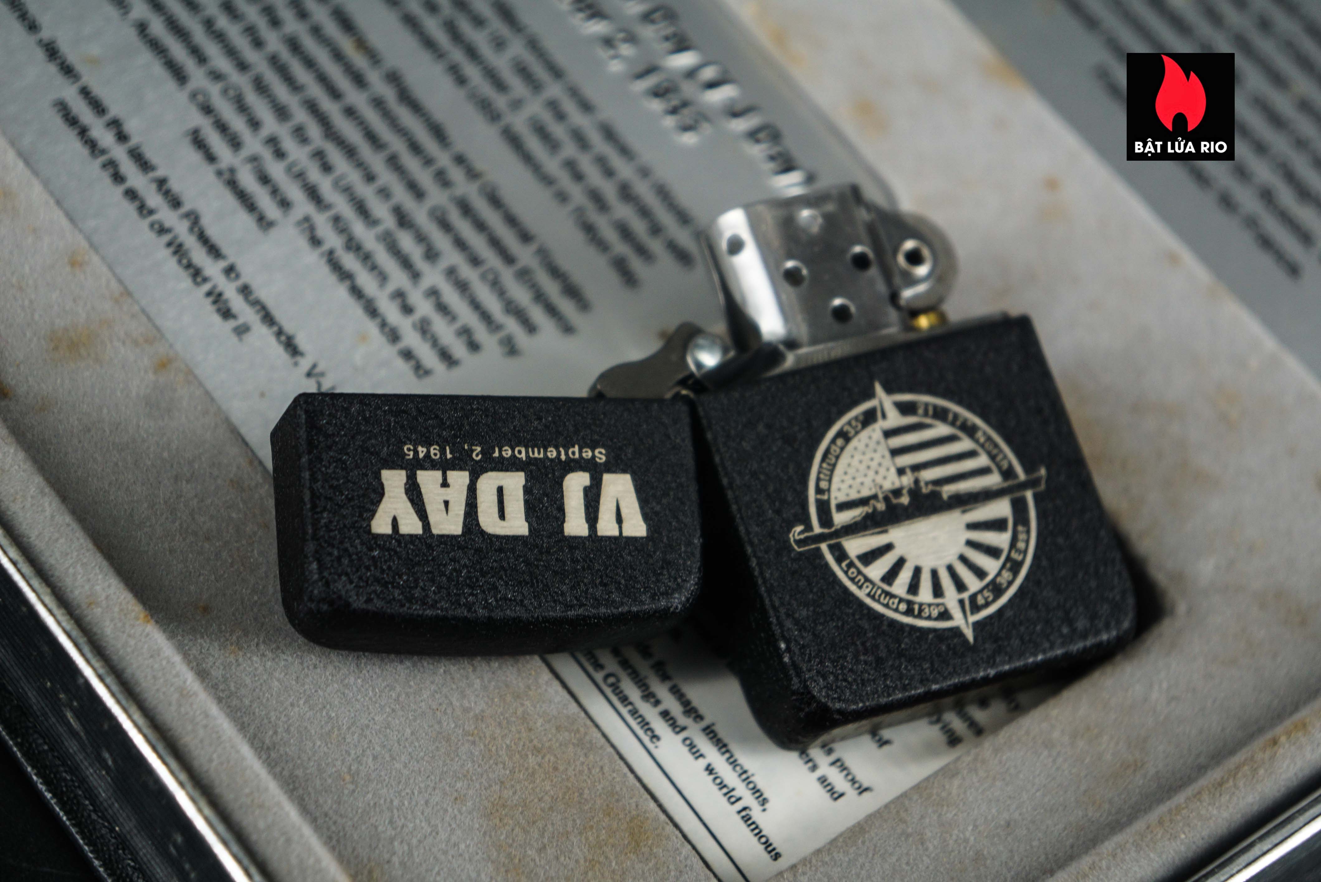 Set Zippo 2005 – Victory in Europe & Japan – WWII VE DAY & VJ DAY – 60th Anniversary – Limited 3539/5000 24