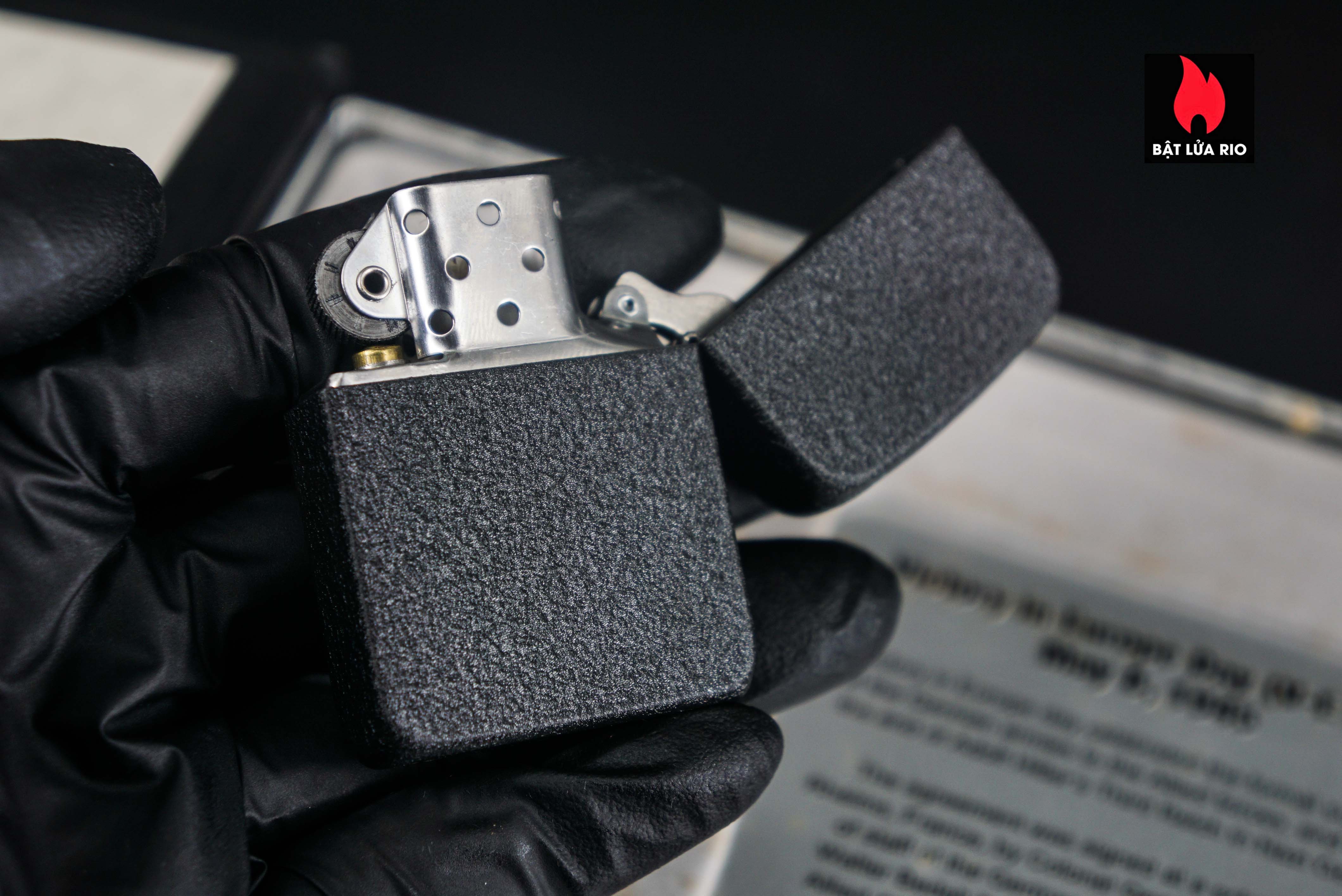 Set Zippo 2005 – Victory in Europe & Japan – WWII VE DAY & VJ DAY – 60th Anniversary – Limited 3539/5000 29