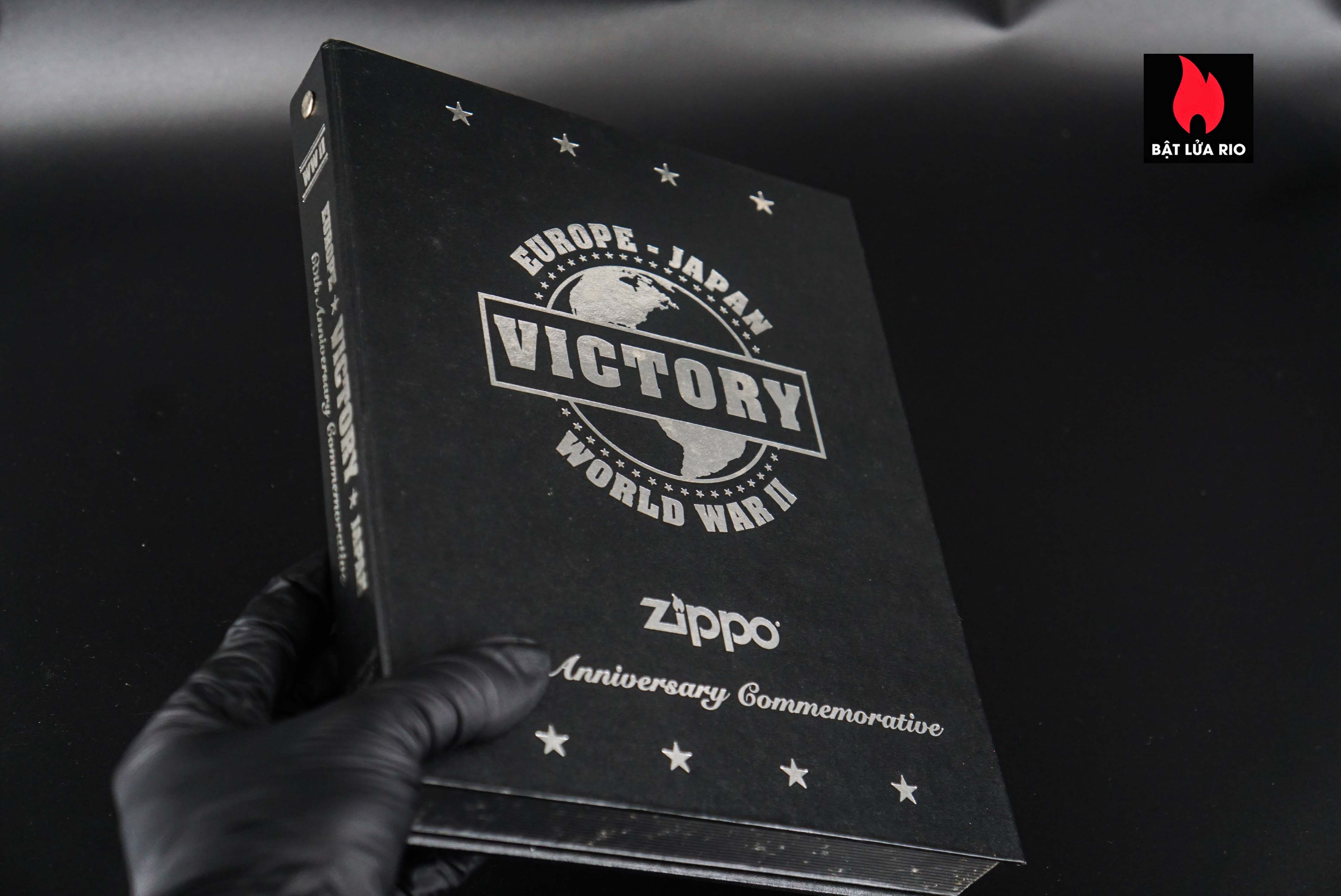 Set Zippo 2005 – Victory in Europe & Japan – WWII VE DAY & VJ DAY – 60th Anniversary – Limited 3539/5000 38