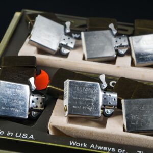 Set Zippo La Mã 1994 – Antique Brass – Vintage AirCraft Serries 1