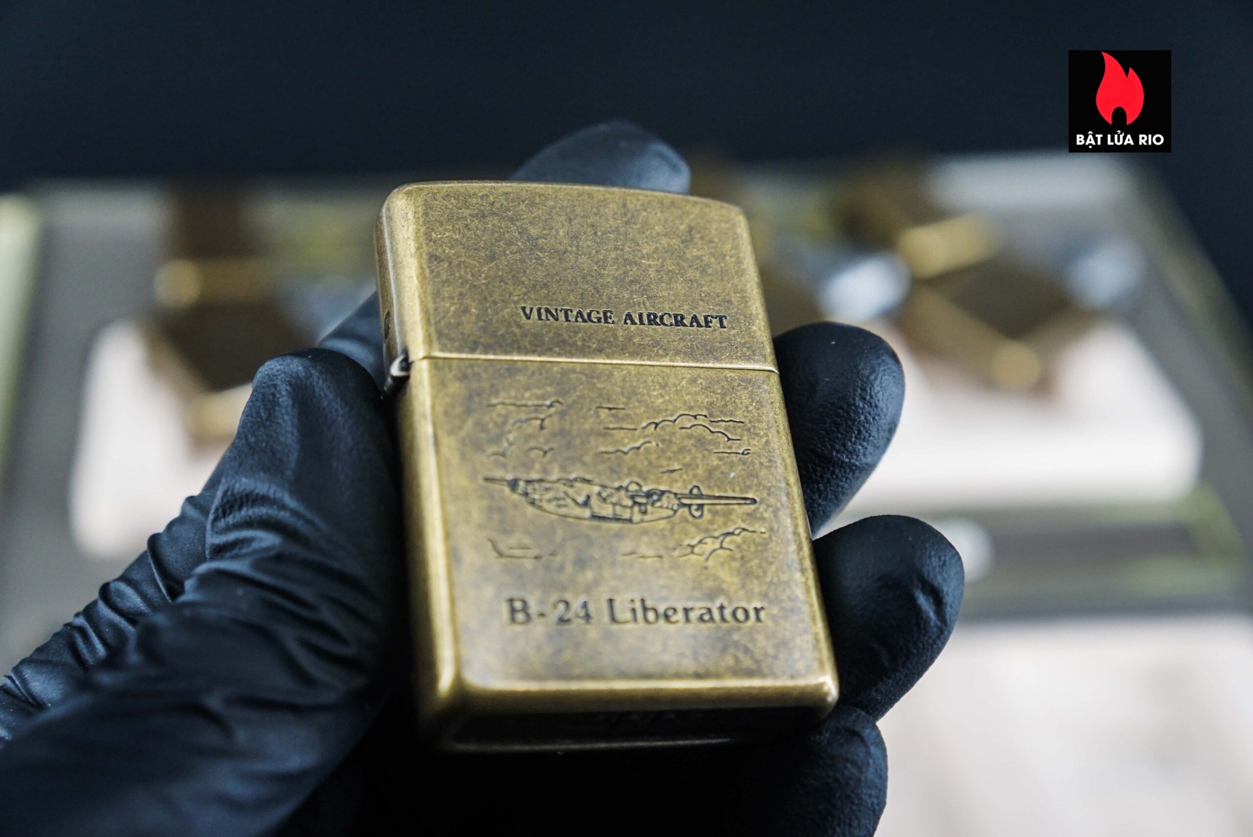 Set Zippo La Mã 1994 – Antique Brass – Vintage AirCraft Serries 11