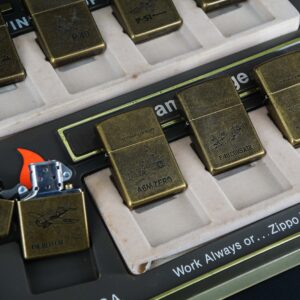 Set Zippo La Mã 1994 – Antique Brass – Vintage AirCraft Serries 18