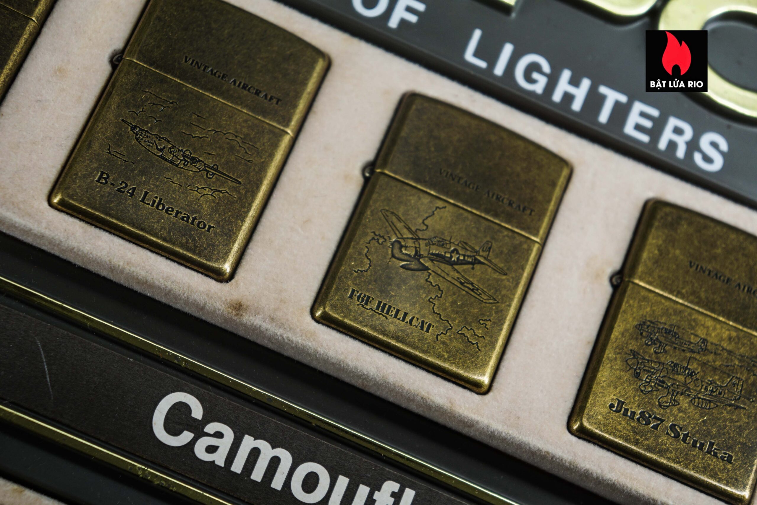Set Zippo La Mã 1994 – Antique Brass – Vintage AirCraft Serries 23