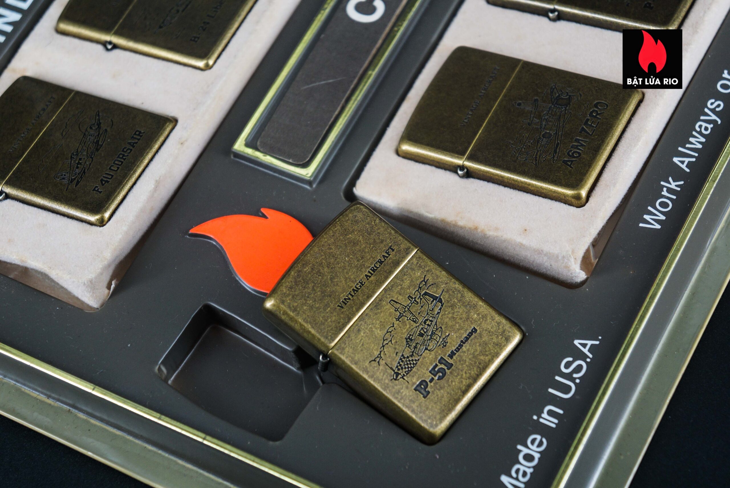 Set Zippo La Mã 1994 – Antique Brass – Vintage AirCraft Serries 28