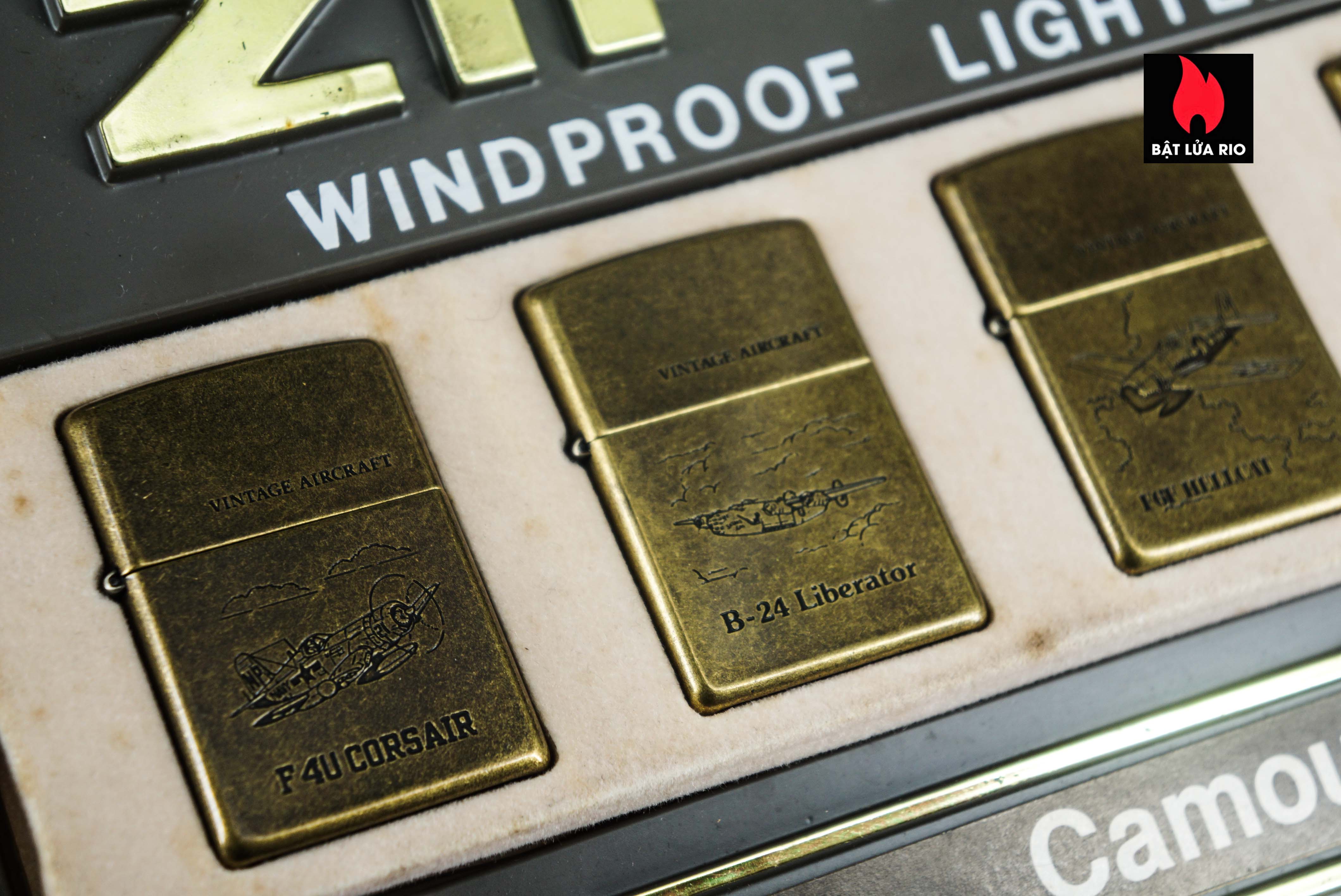 Set Zippo La Mã 1994 – Antique Brass – Vintage AirCraft Serries 29