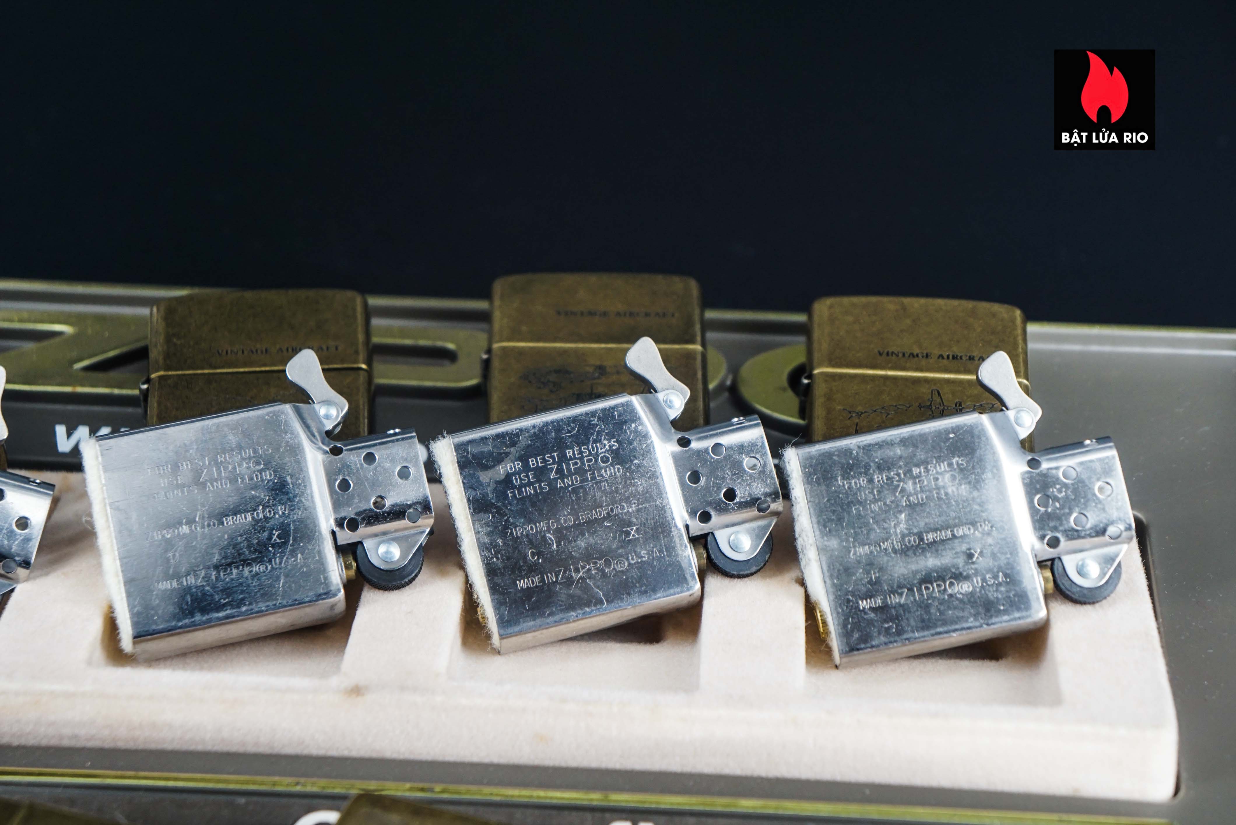 Set Zippo La Mã 1994 – Antique Brass – Vintage AirCraft Serries 3