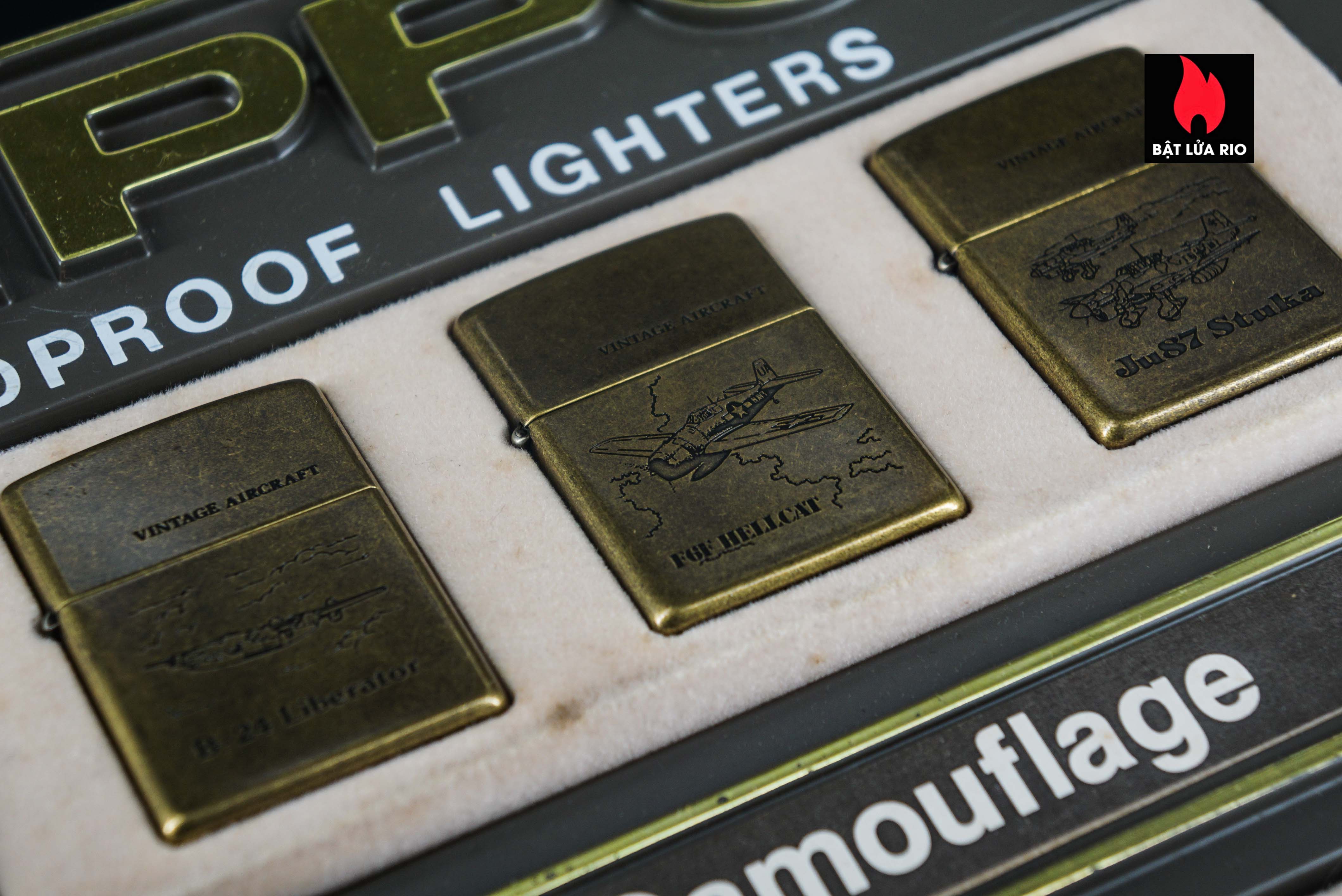 Set Zippo La Mã 1994 – Antique Brass – Vintage AirCraft Serries 31