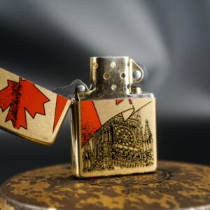 Zippo 2001 – Zippo Collectible 2001 Canada COTY 11