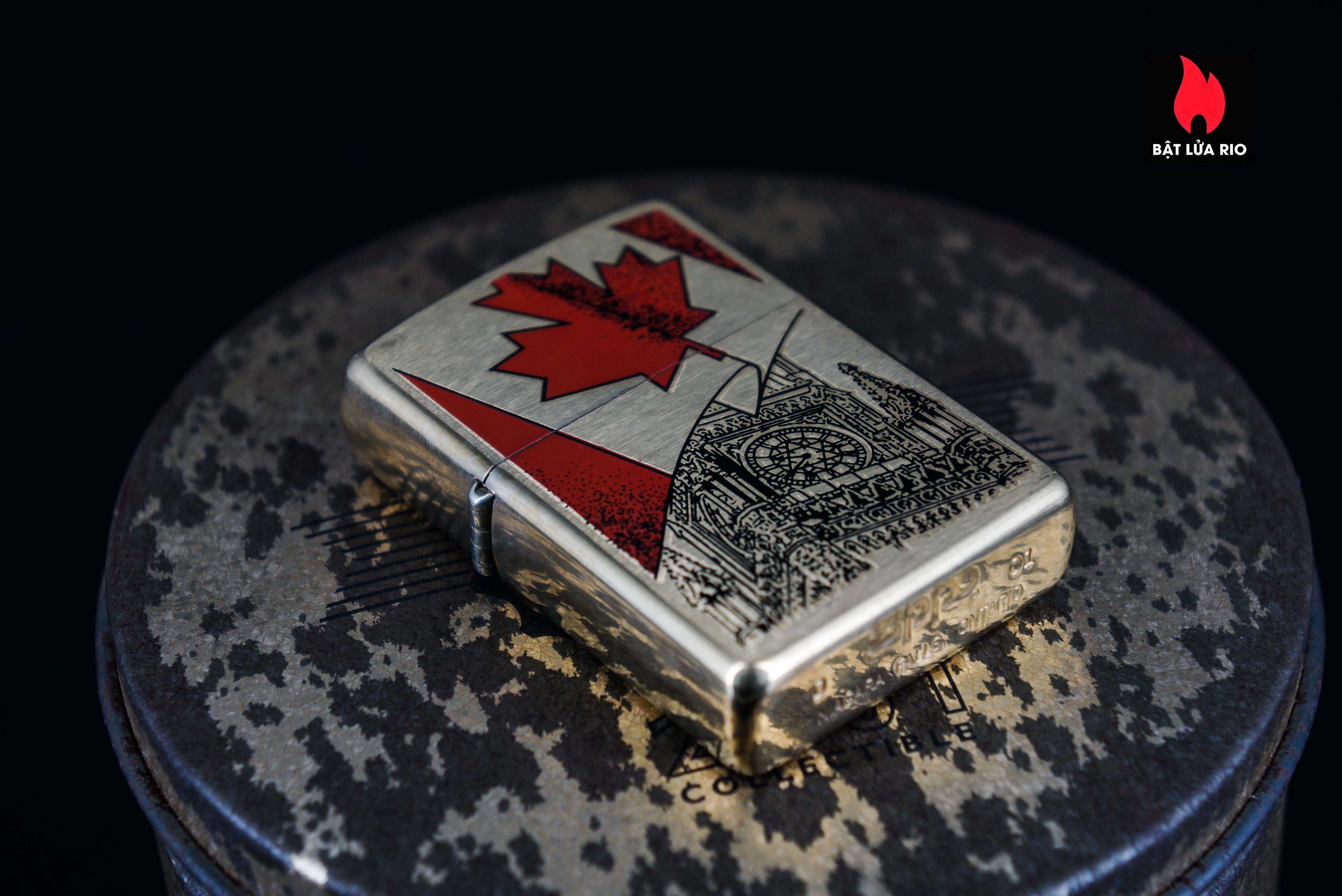 Zippo 2001 – Zippo Collectible 2001 Canada COTY 16
