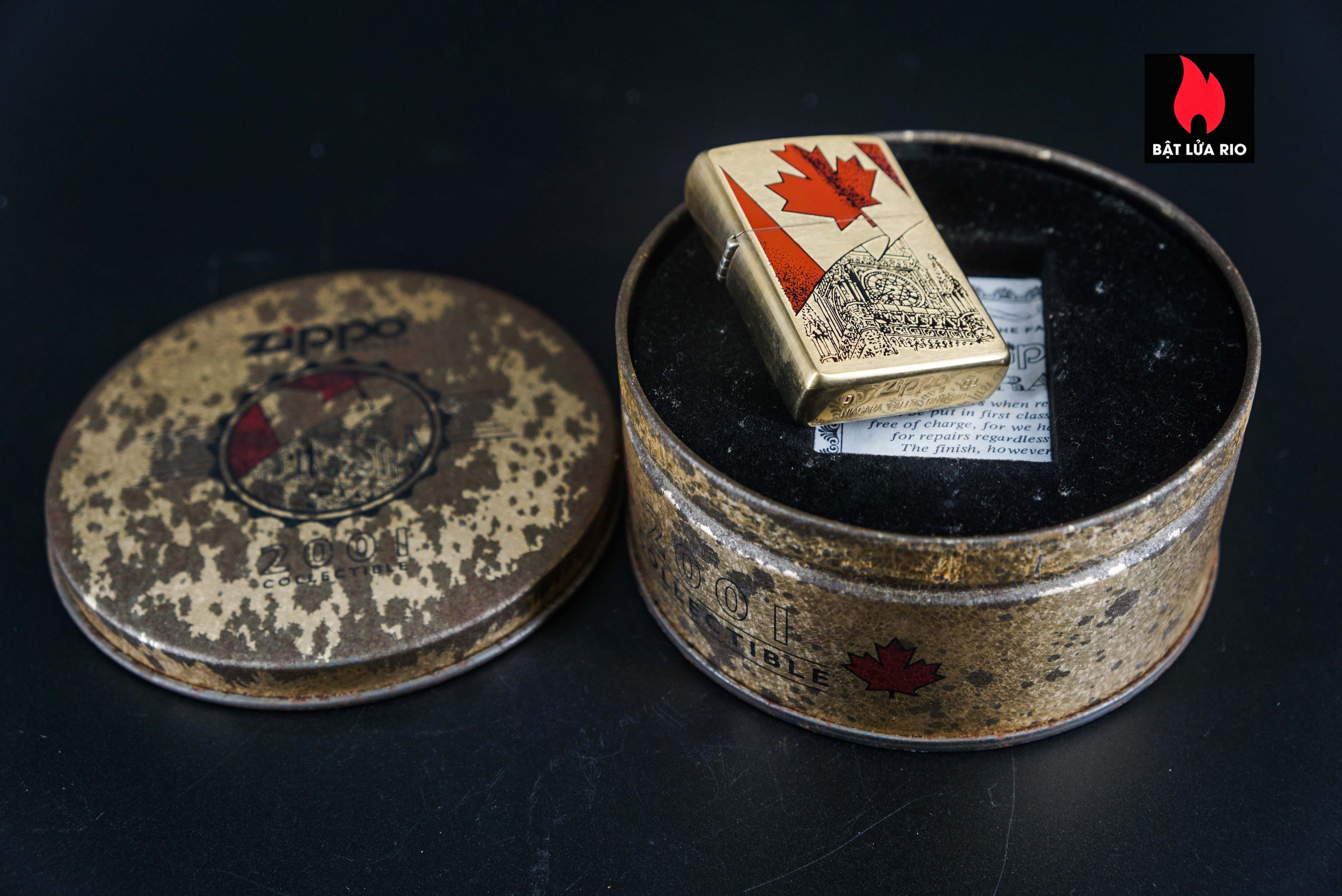 Zippo 2001 – Zippo Collectible 2001 Canada COTY 22