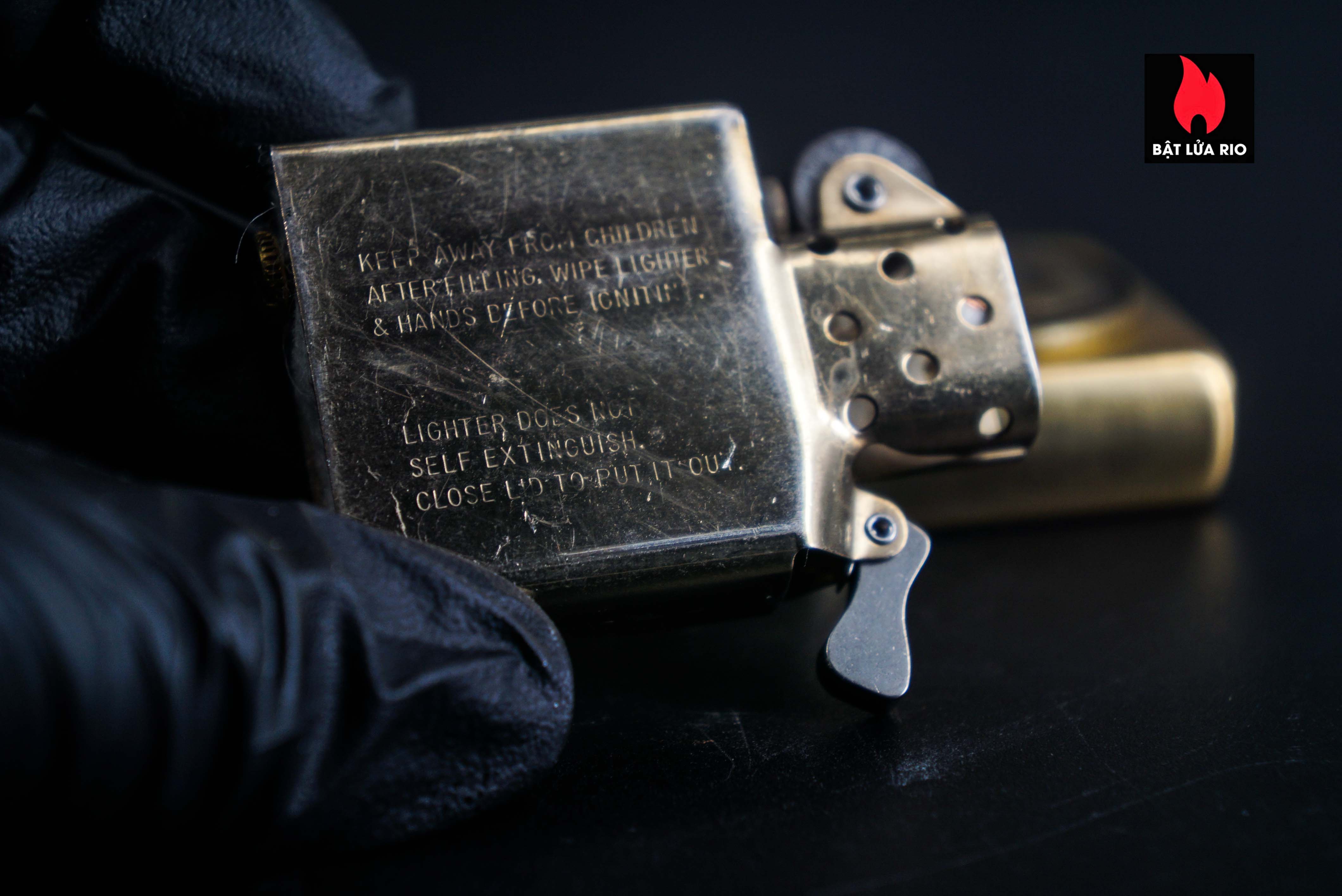 Zippo Chu Niên 1932 – 1992 – Camel Beast Medallion – Đồng Nguyên Khối – CJS 3