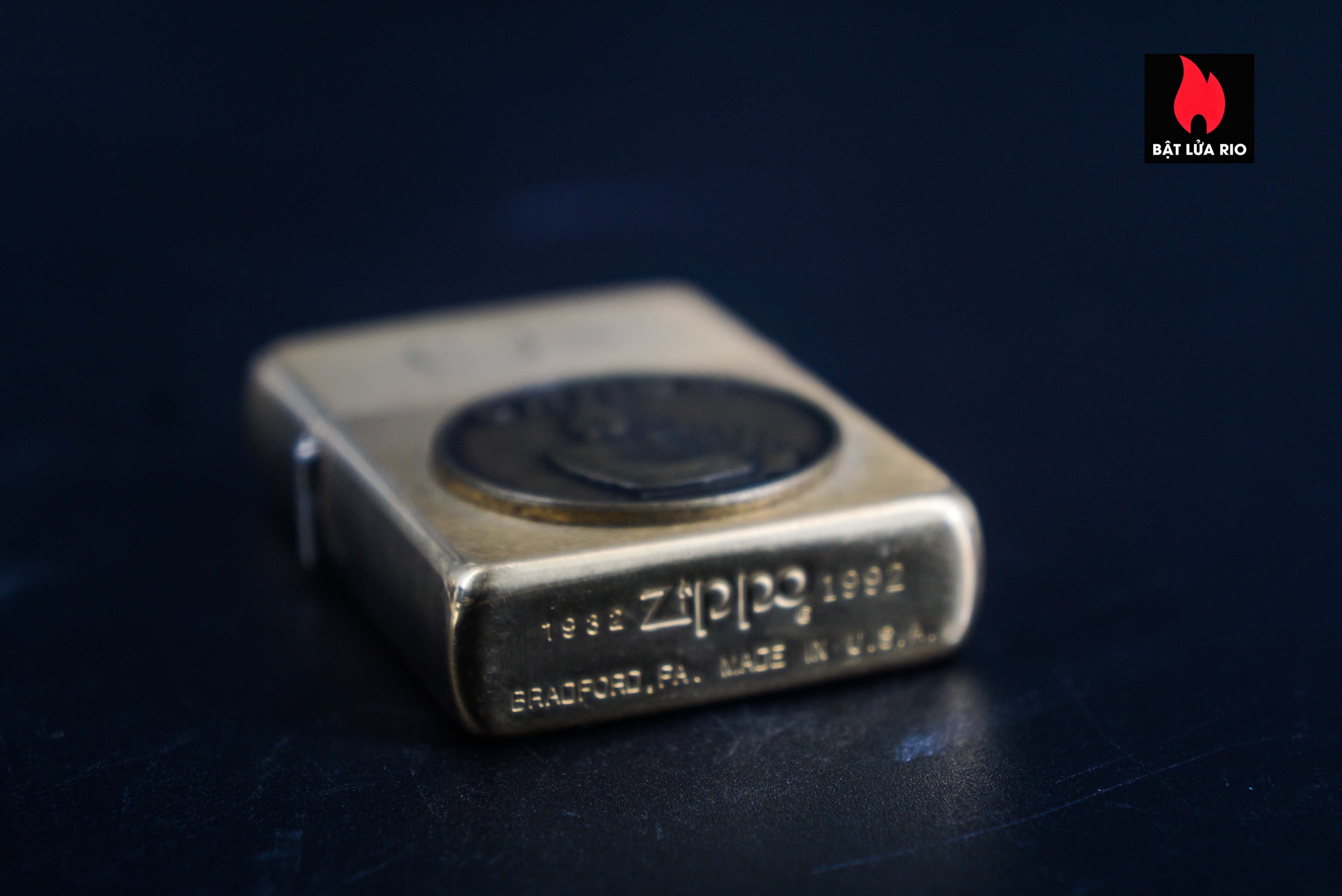 Zippo Chu Niên 1932 – 1992 – Camel Beast Medallion – Đồng Nguyên Khối – CJS 7