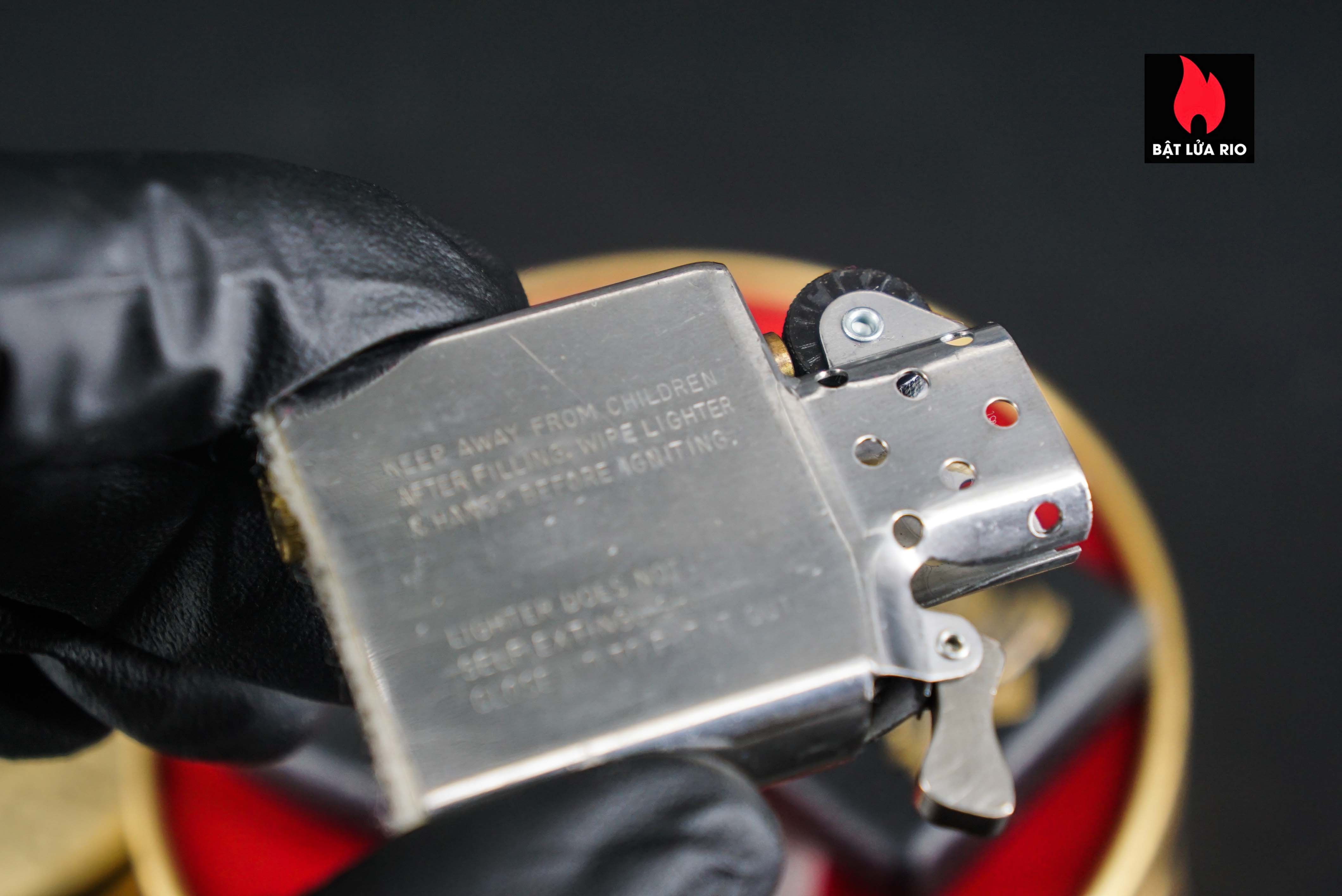 Zippo La Mã 1994 – D-Day Black Crackle Normandy 50 Years 1944-1994 10