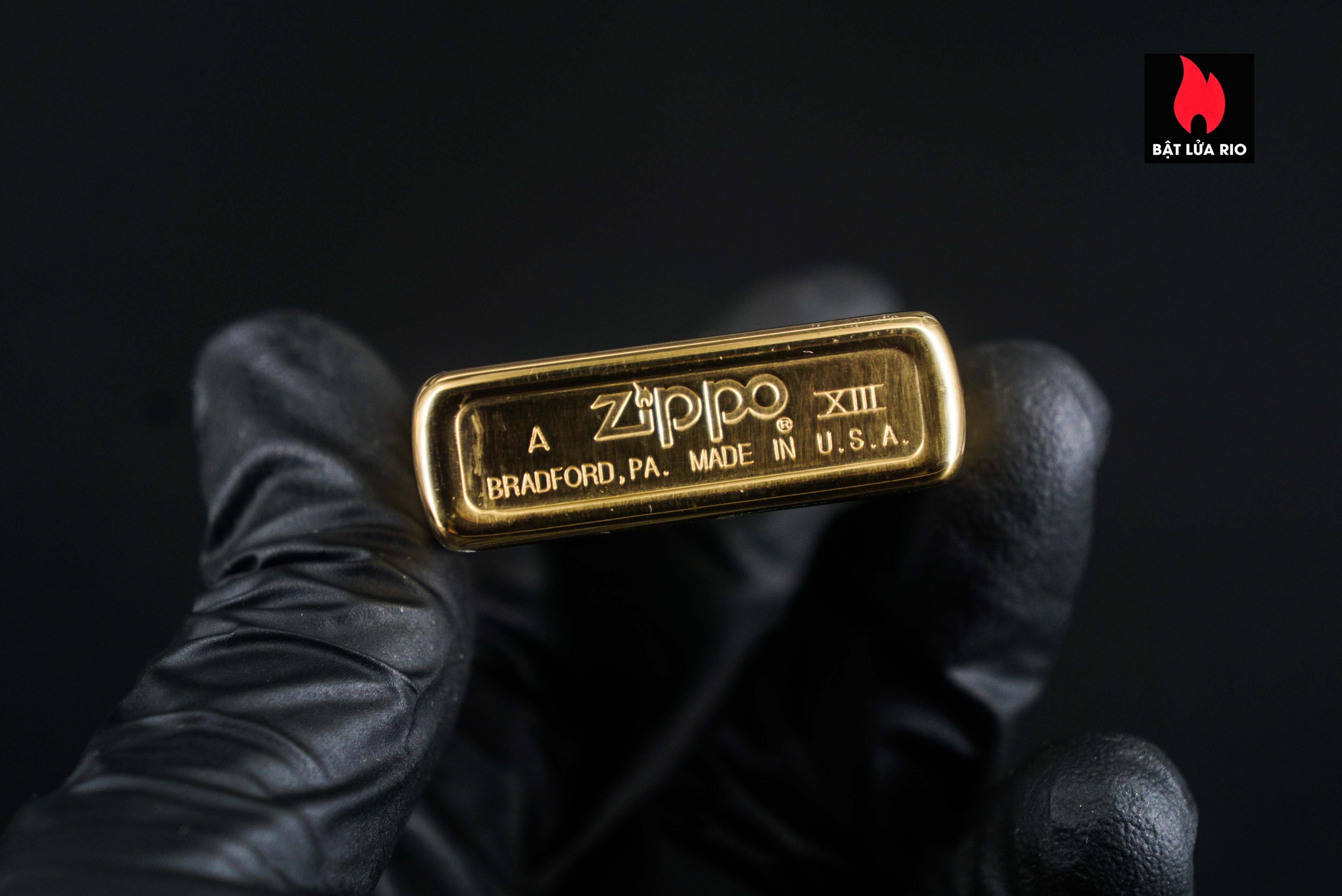 Zippo La Mã 1997 – Venetian – Hoa Văn Ý – Đồng Nguyên Khối 42 Zippo La Mã 1997 – Venetian – Hoa Văn Ý – Đồng Nguyên Khối 9
