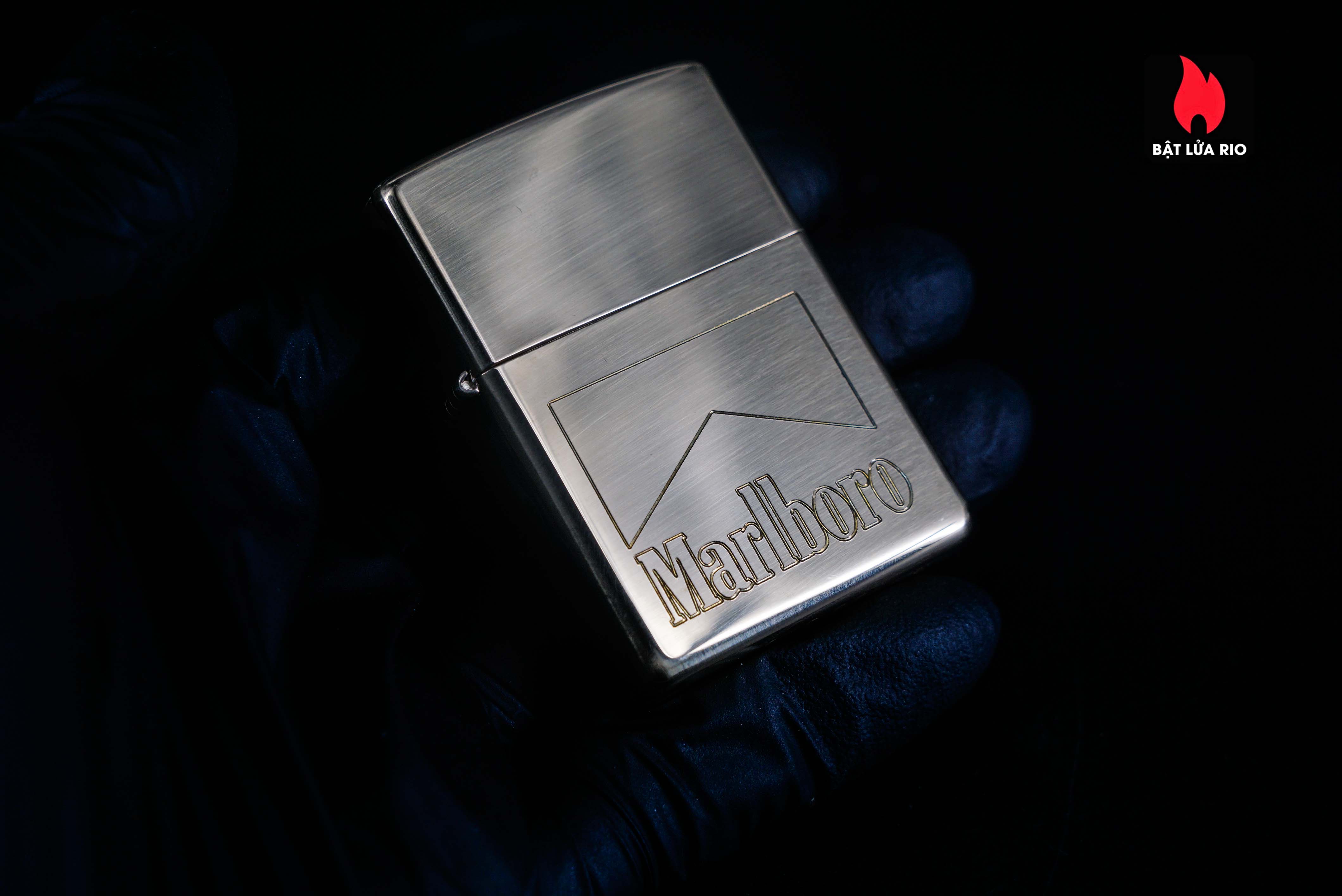 Zippo La Mã 1999 – Marlboro – High Polish Brass – Đồng Nguyên Khối 1