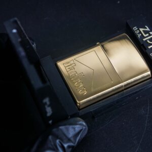 Zippo La Mã 1999 – Marlboro – High Polish Brass – Đồng Nguyên Khối 12