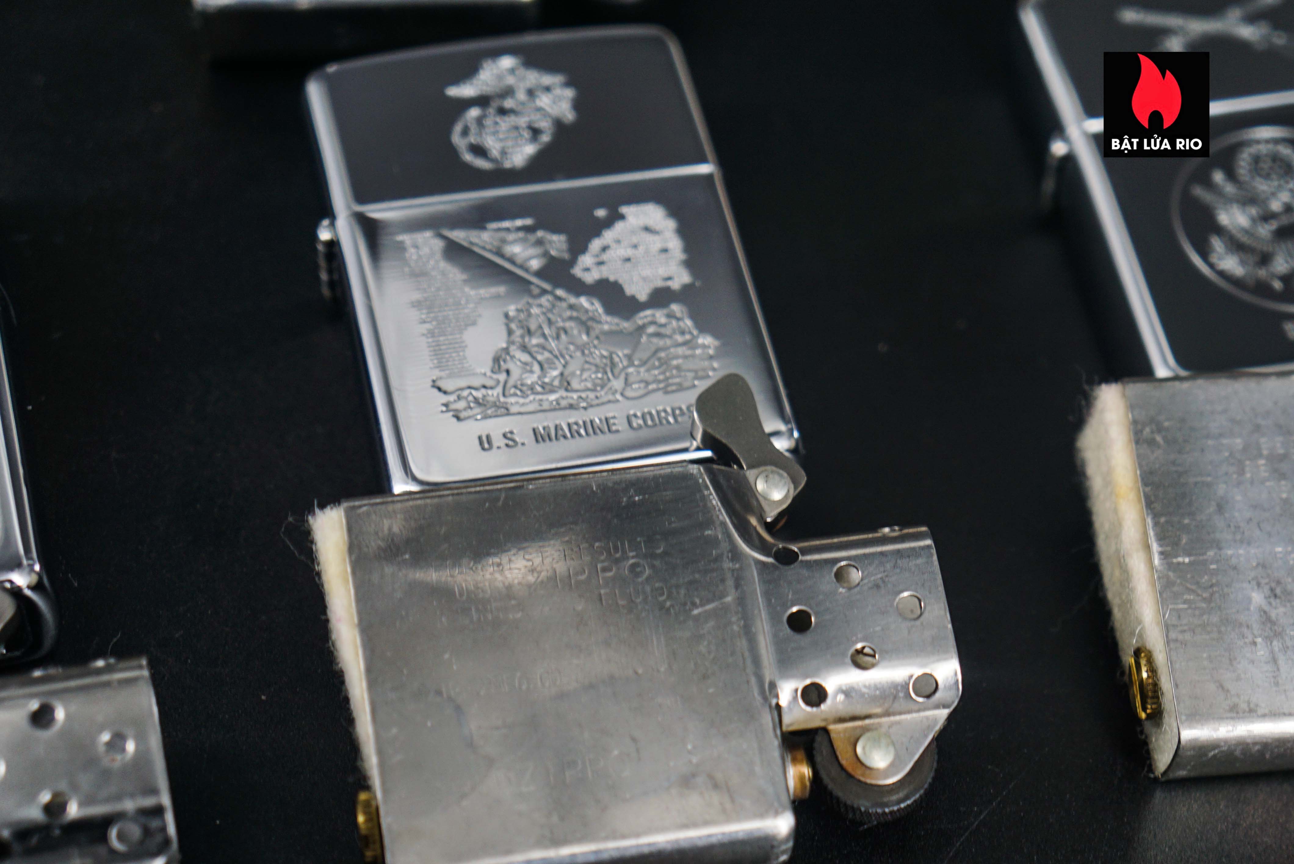Zippo Set 1991 – The WWII Commemorative Series 123 Zippo Set 1991 – The WWII Commemorative Series 8