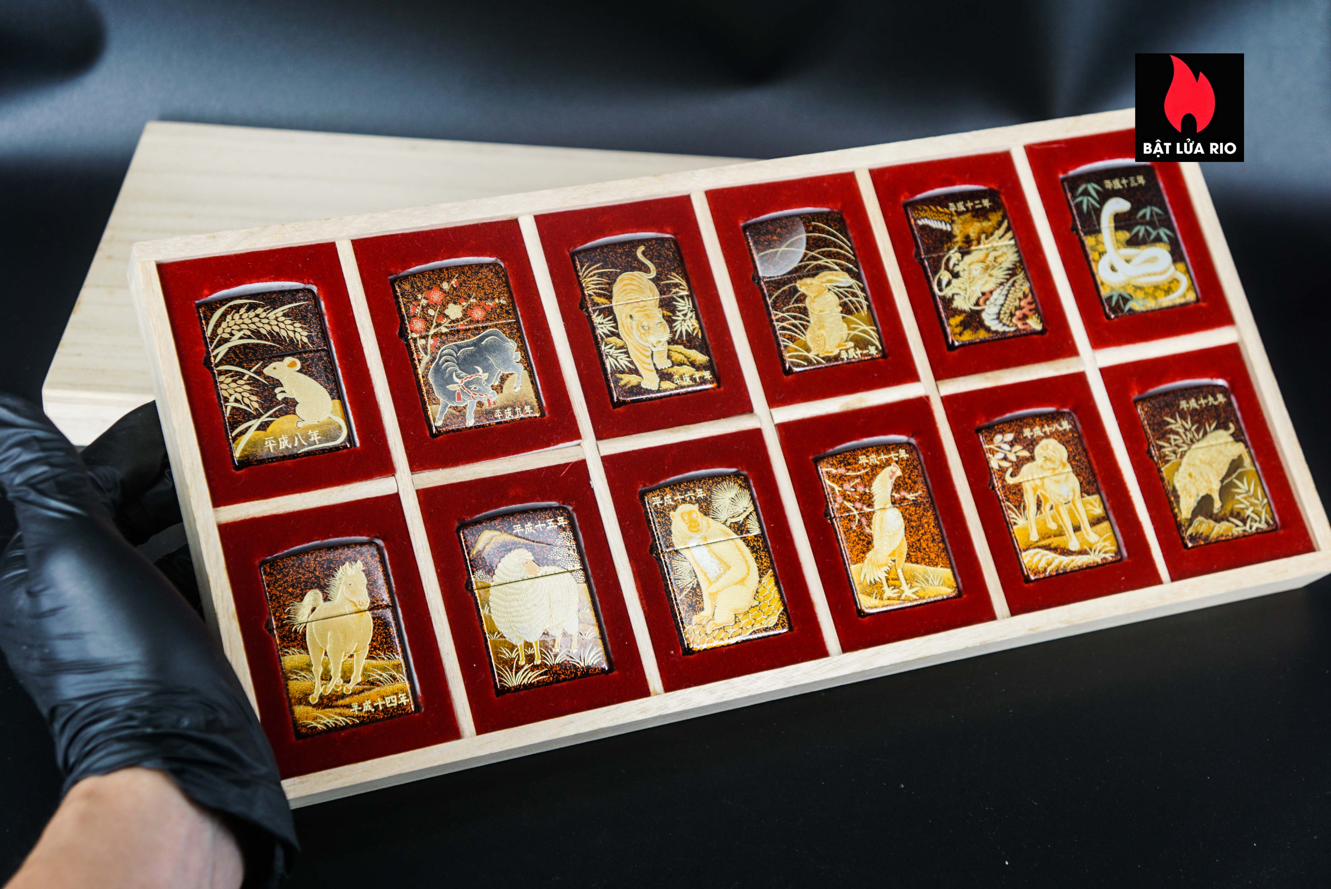 Zippo Set 1999-2006 – Japan Zodiac Set – 12 Con Giáp Châu Á – Nashiji-nuri Sơn Mài Makie Thủ Công Truyền Thống Nhật Bản 88