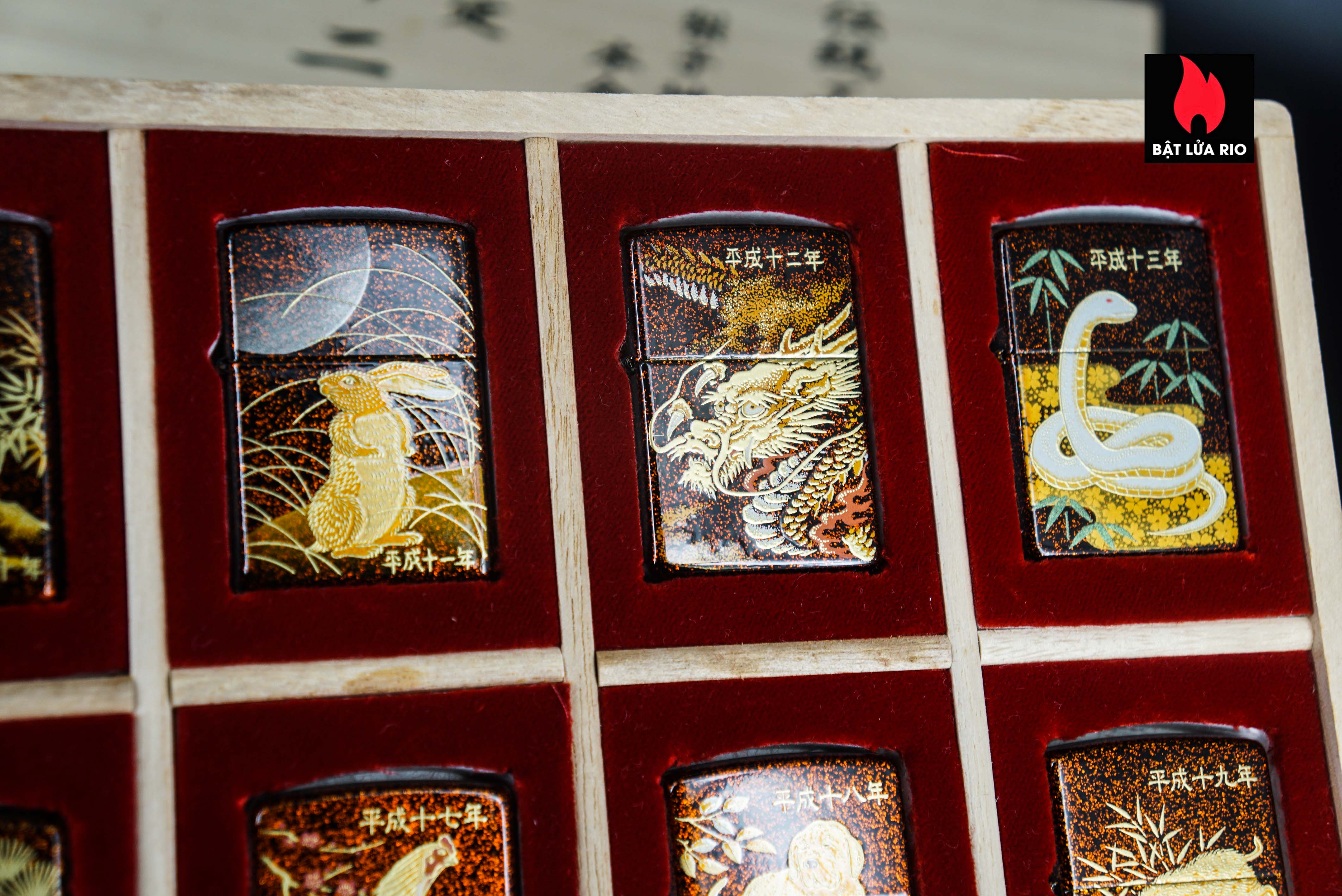 Zippo Set 1999-2006 – Japan Zodiac Set – 12 Con Giáp Châu Á – Nashiji-nuri Sơn Mài Makie Thủ Công Truyền Thống Nhật Bản 89