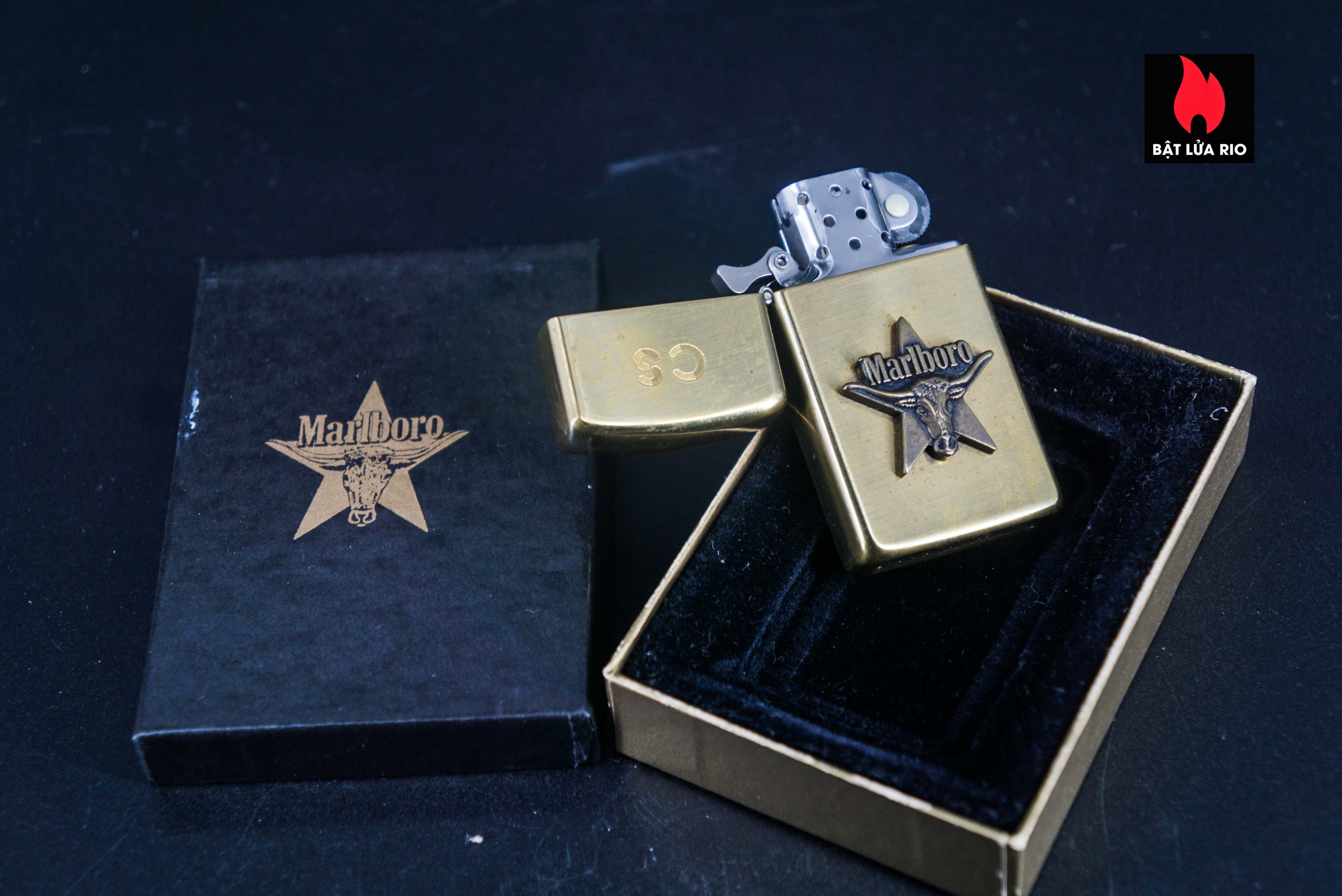 Zippo Slim La Mã 1991 – Đồng Nguyên Khối – Marlboro Longhorns – CS 31 Zippo Slim La Mã 1991 – Đồng Nguyên Khối – Marlboro Longhorns – CS 13