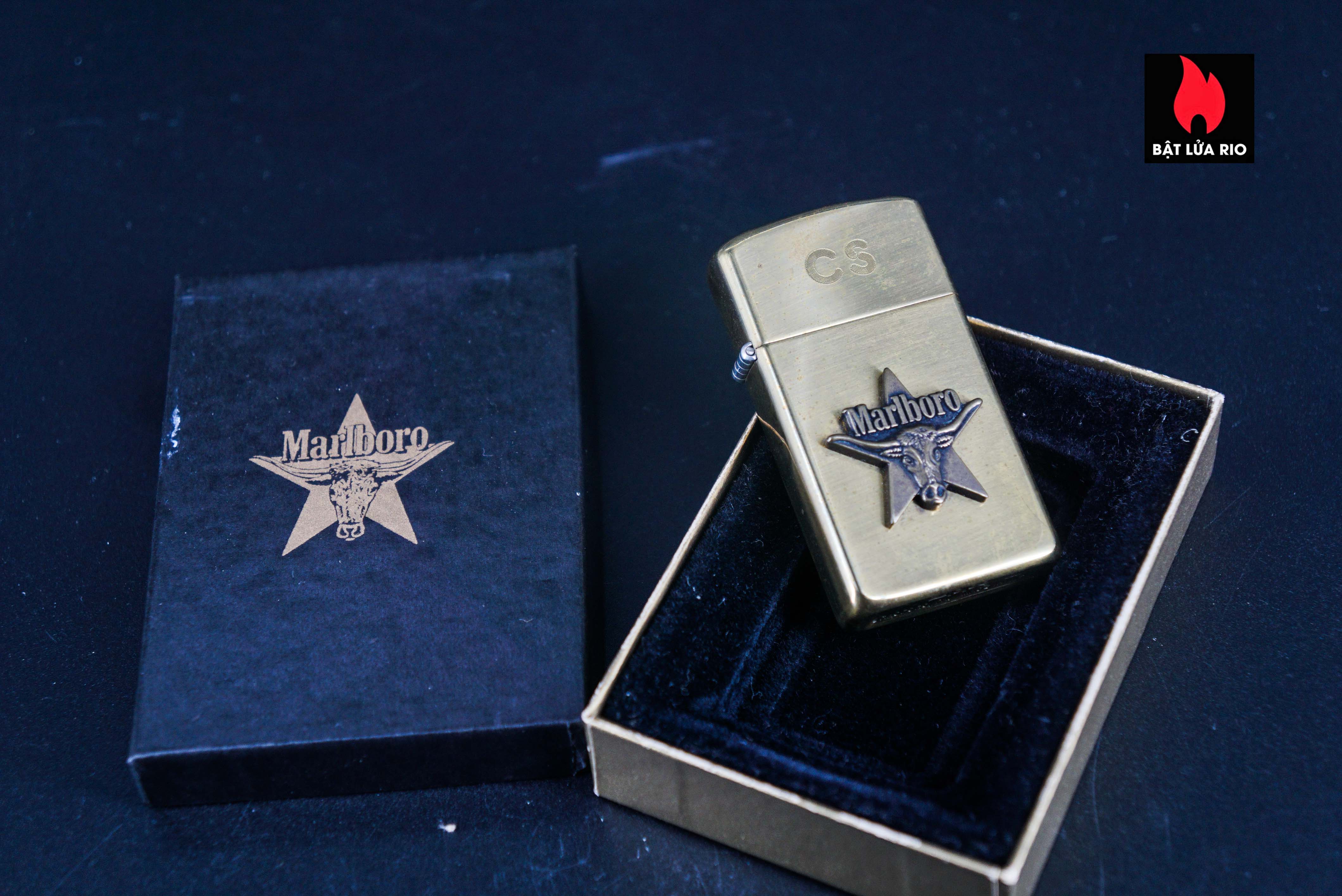 Zippo Slim La Mã 1991 – Đồng Nguyên Khối – Marlboro Longhorns – CS 30 Zippo Slim La Mã 1991 – Đồng Nguyên Khối – Marlboro Longhorns – CS 14