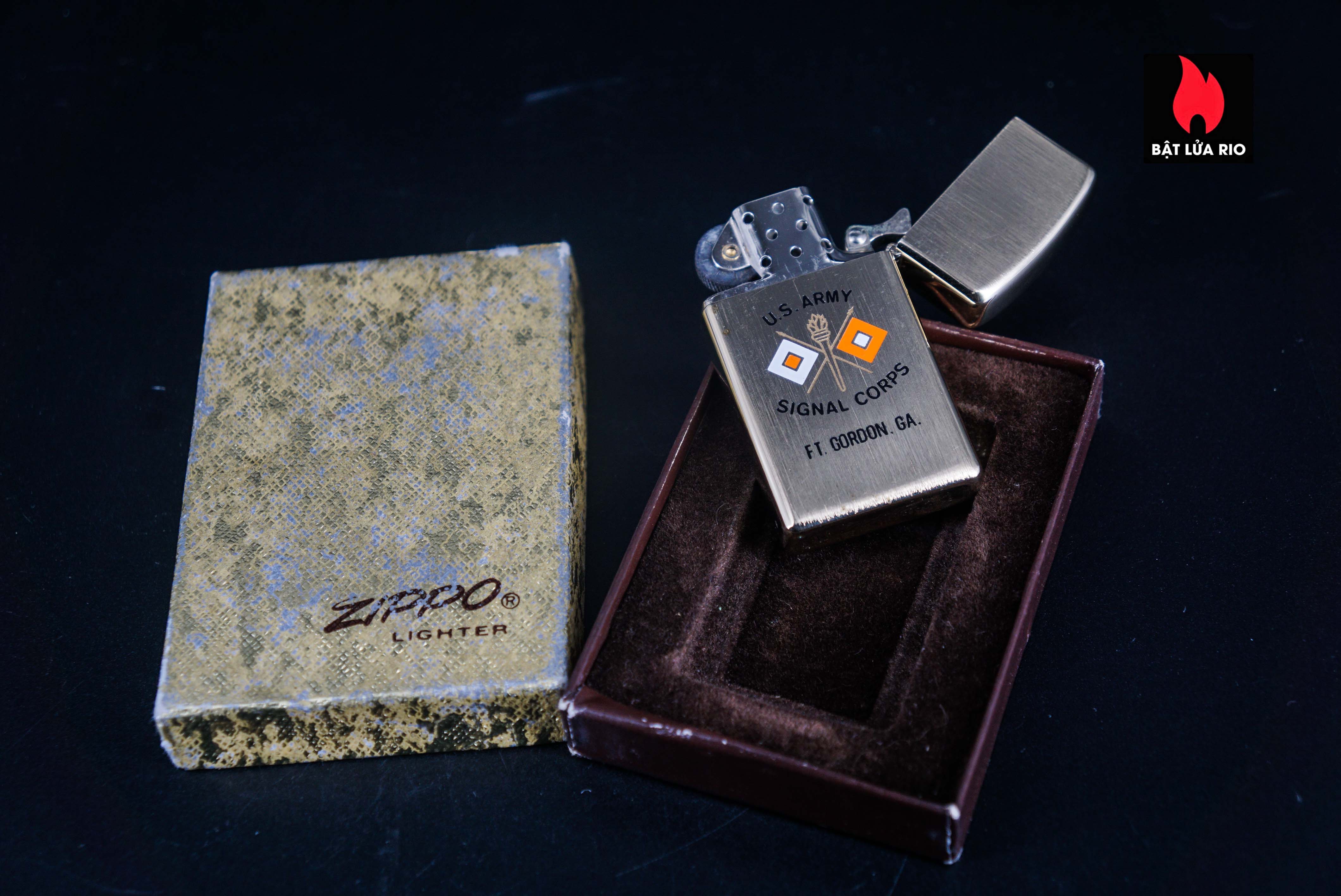 Zippo Slim Xưa 1976 – Gold Plate Golden Elegance – U.S Army Signal Corps 15