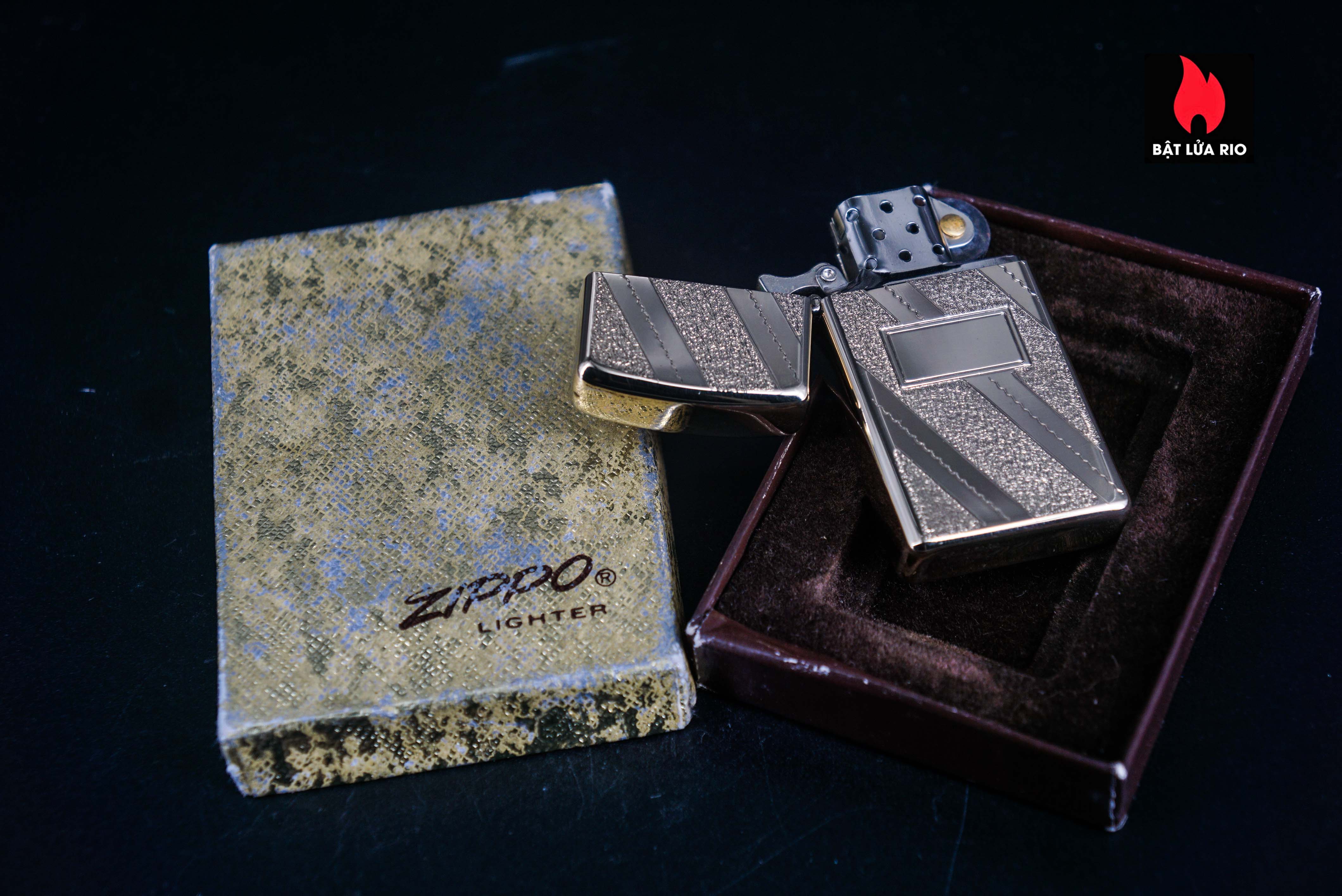 Zippo Slim Xưa 1976 – Gold Plate Golden Elegance – U.S Army Signal Corps 16