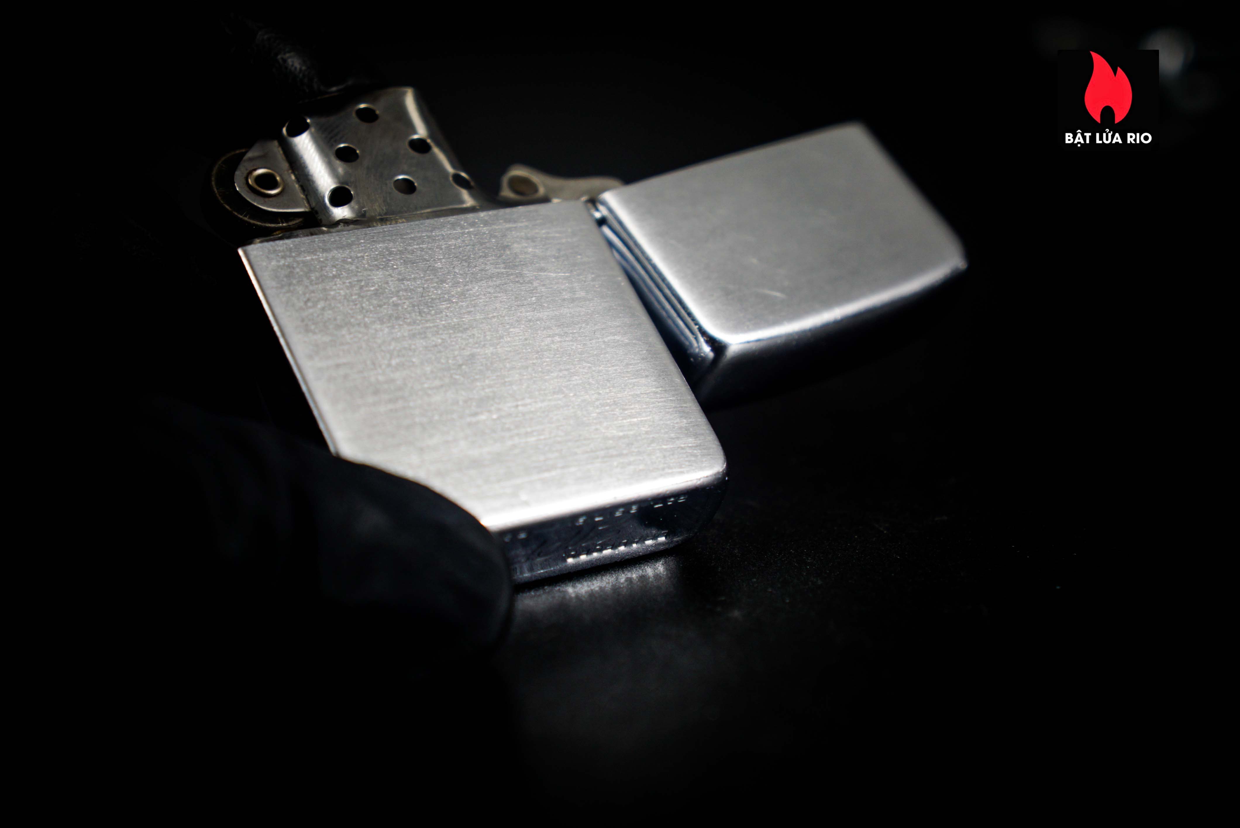 Zippo Xưa 1955 – Winchester Western 9