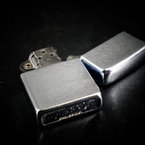 Zippo Xưa 1961 – The United States Naval War College – Viribus Mari Victoria 11