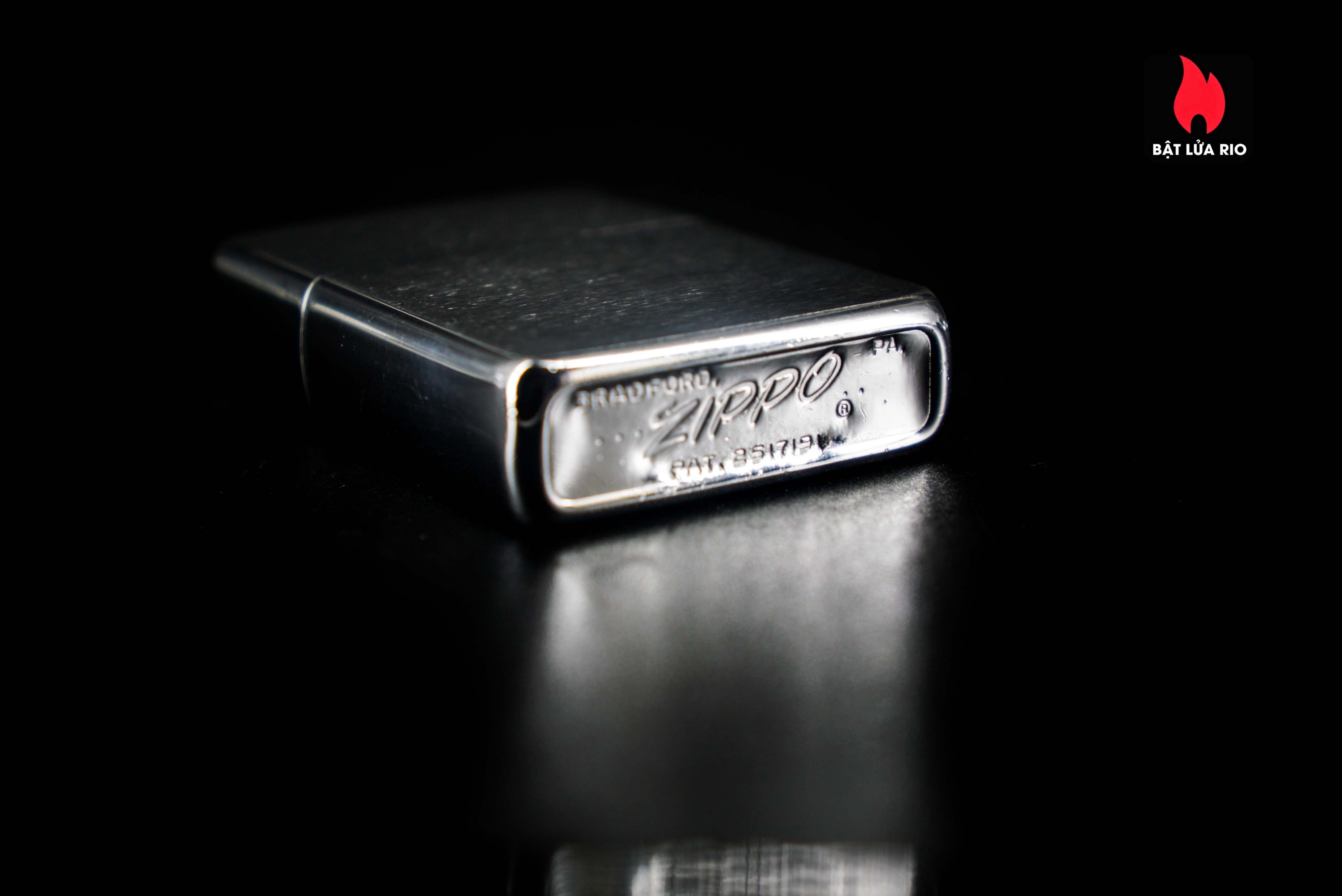 Zippo Xưa 1961 – The United States Naval War College – Viribus Mari Victoria 57 Zippo Xưa 1961 – The United States Naval War College – Viribus Mari Victoria 4